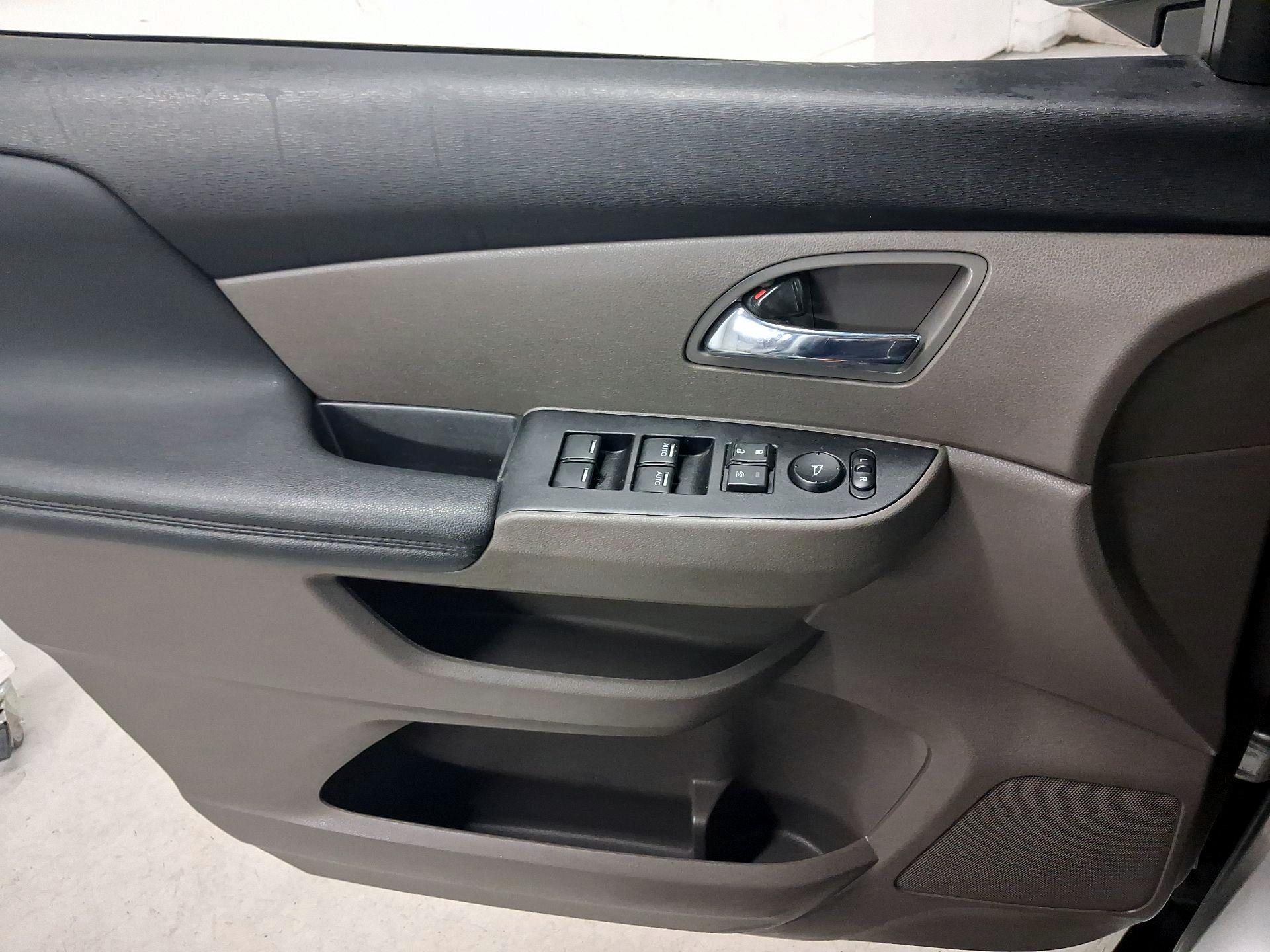 Thumbnail: 2014 Honda Odyssey - 12