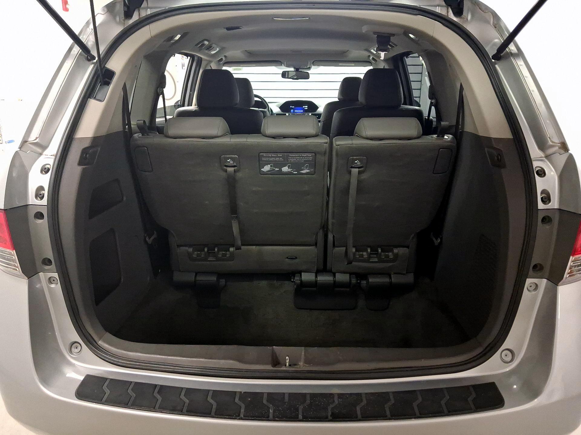 Thumbnail: 2014 Honda Odyssey - 16