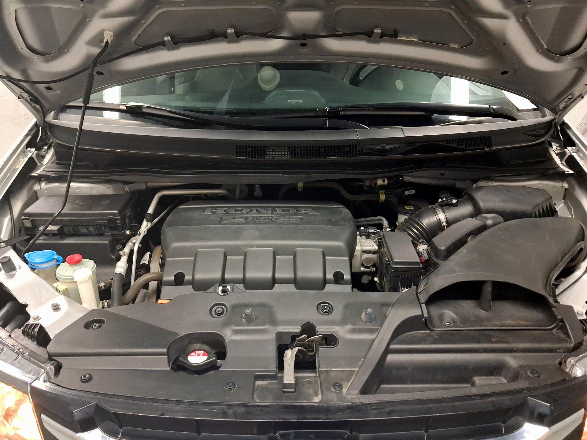 Thumbnail: 2014 Honda Odyssey - 17
