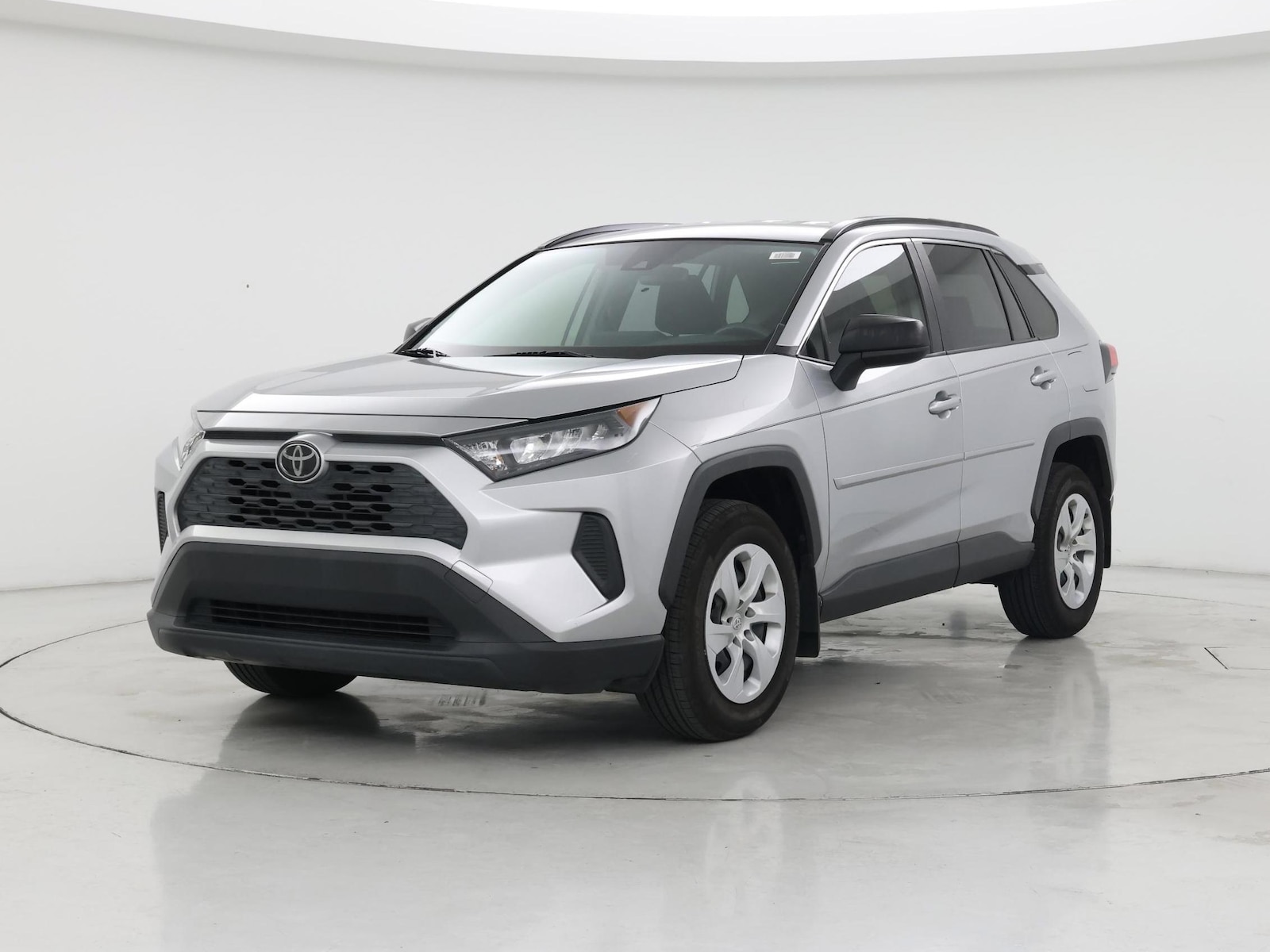 2019 Toyota RAV4 LE - Photo 5