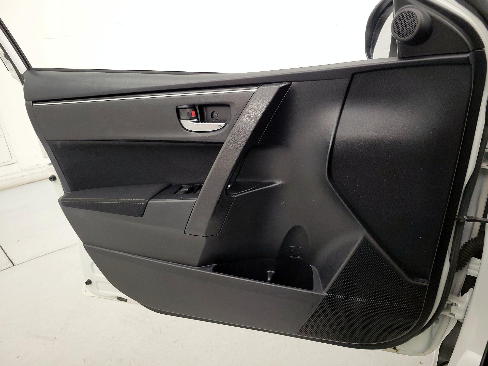 Thumbnail: 2019 Toyota Corolla - 12