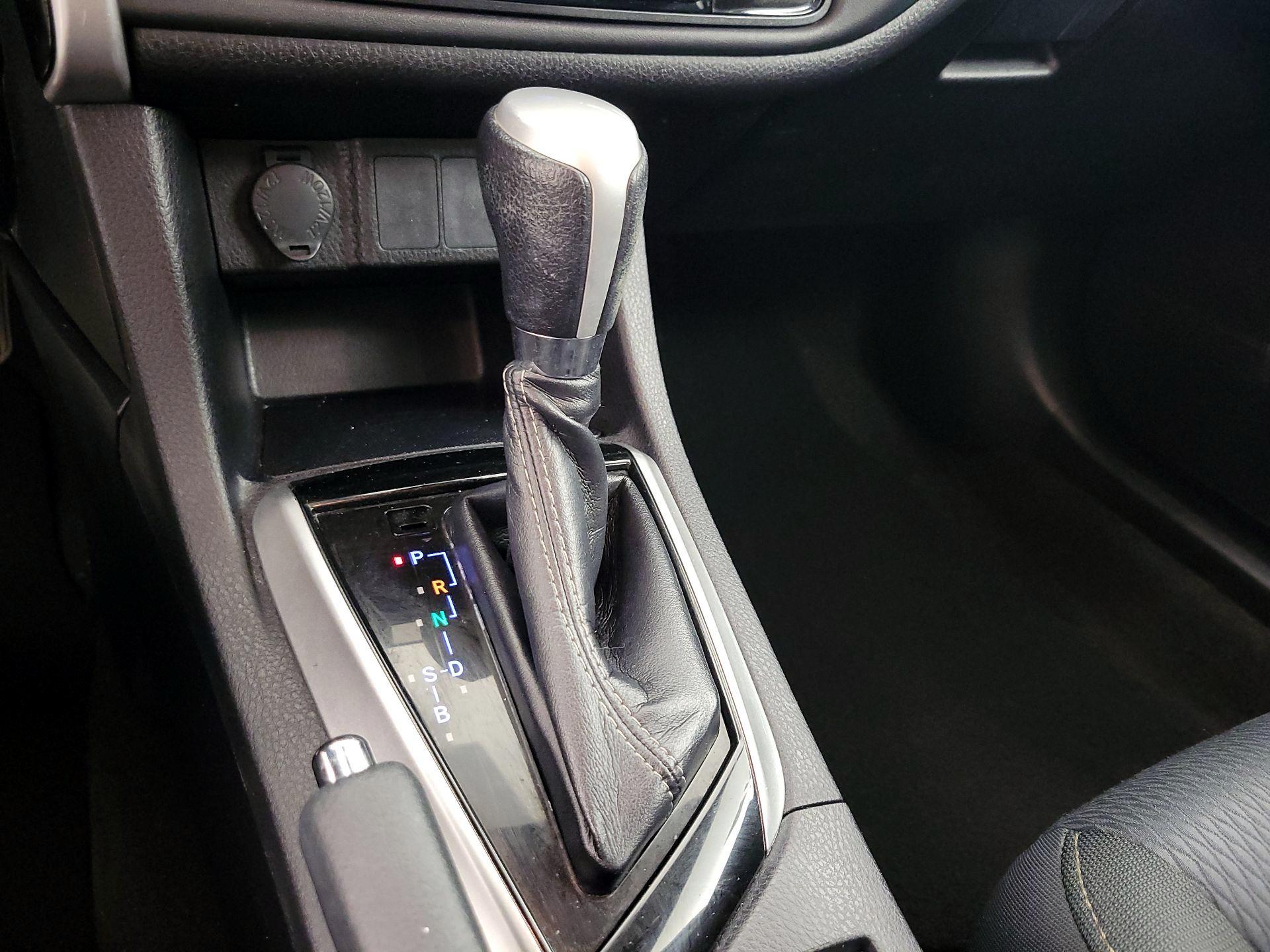 Thumbnail: 2019 Toyota Corolla - 17