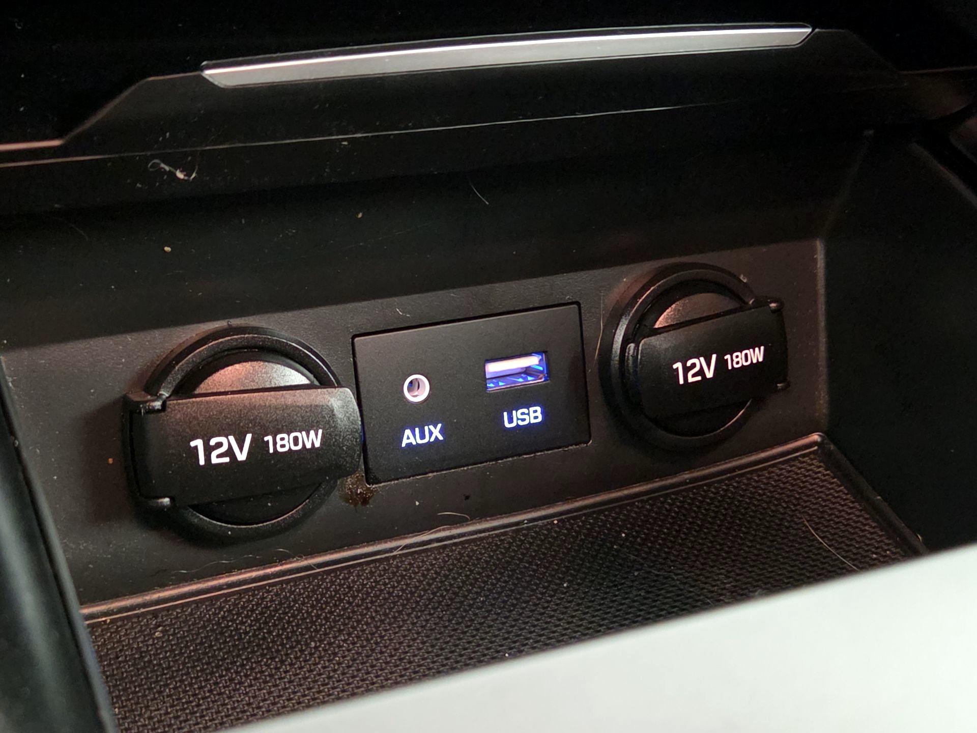Thumbnail: 2018 Hyundai Elantra - 17