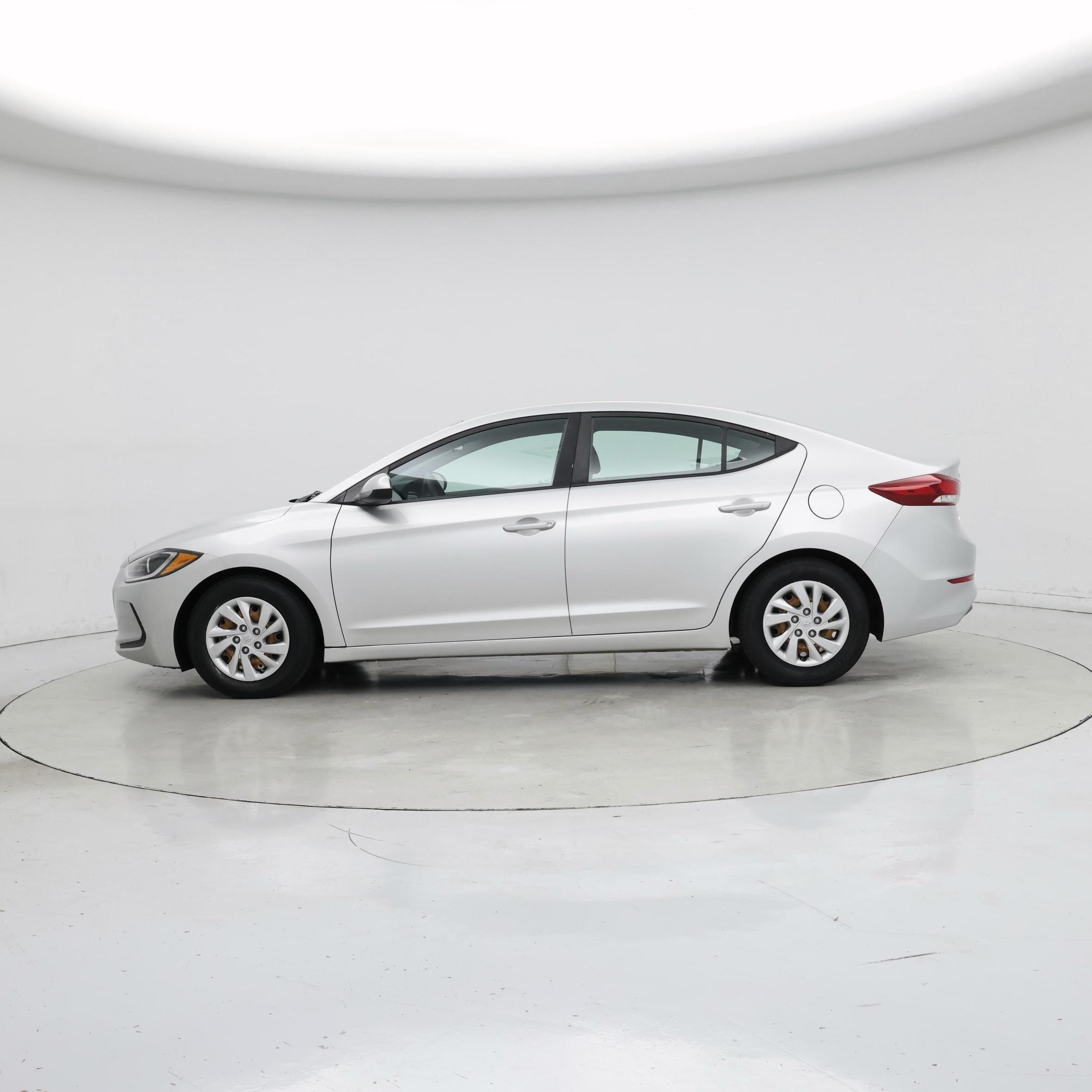 Thumbnail: 2018 Hyundai Elantra - 3