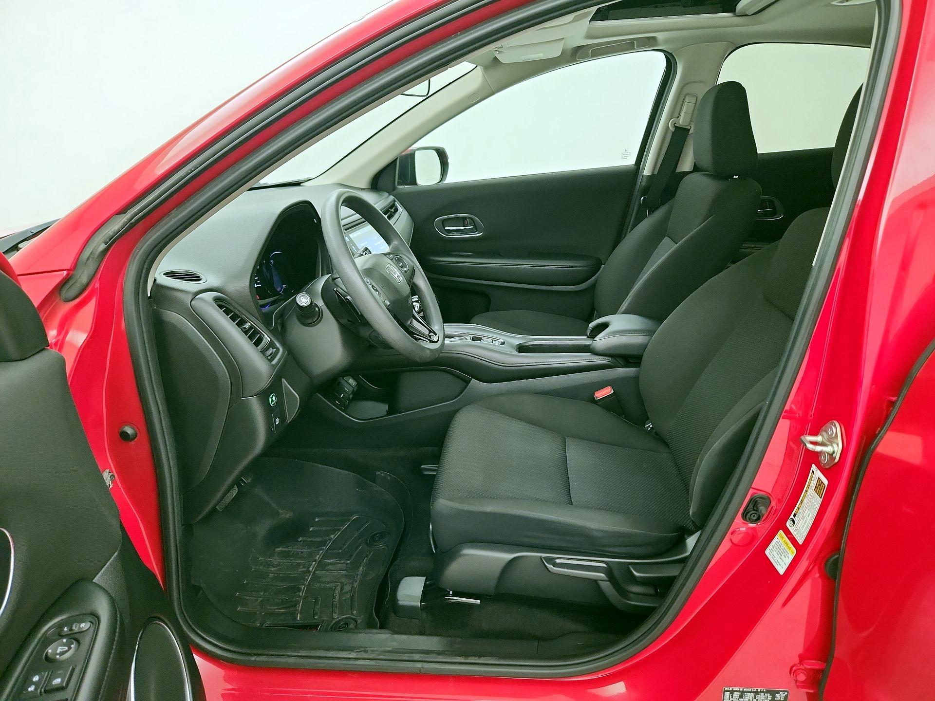 Thumbnail: 2016 Honda HR-V - 11