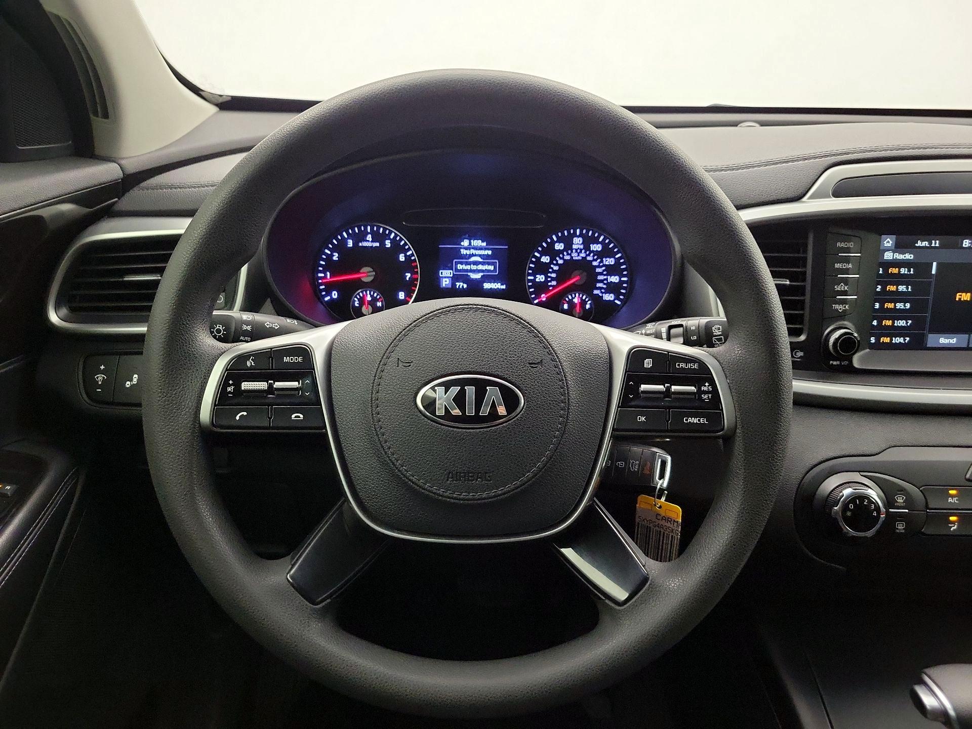 Thumbnail: 2019 Kia Sorento - 10