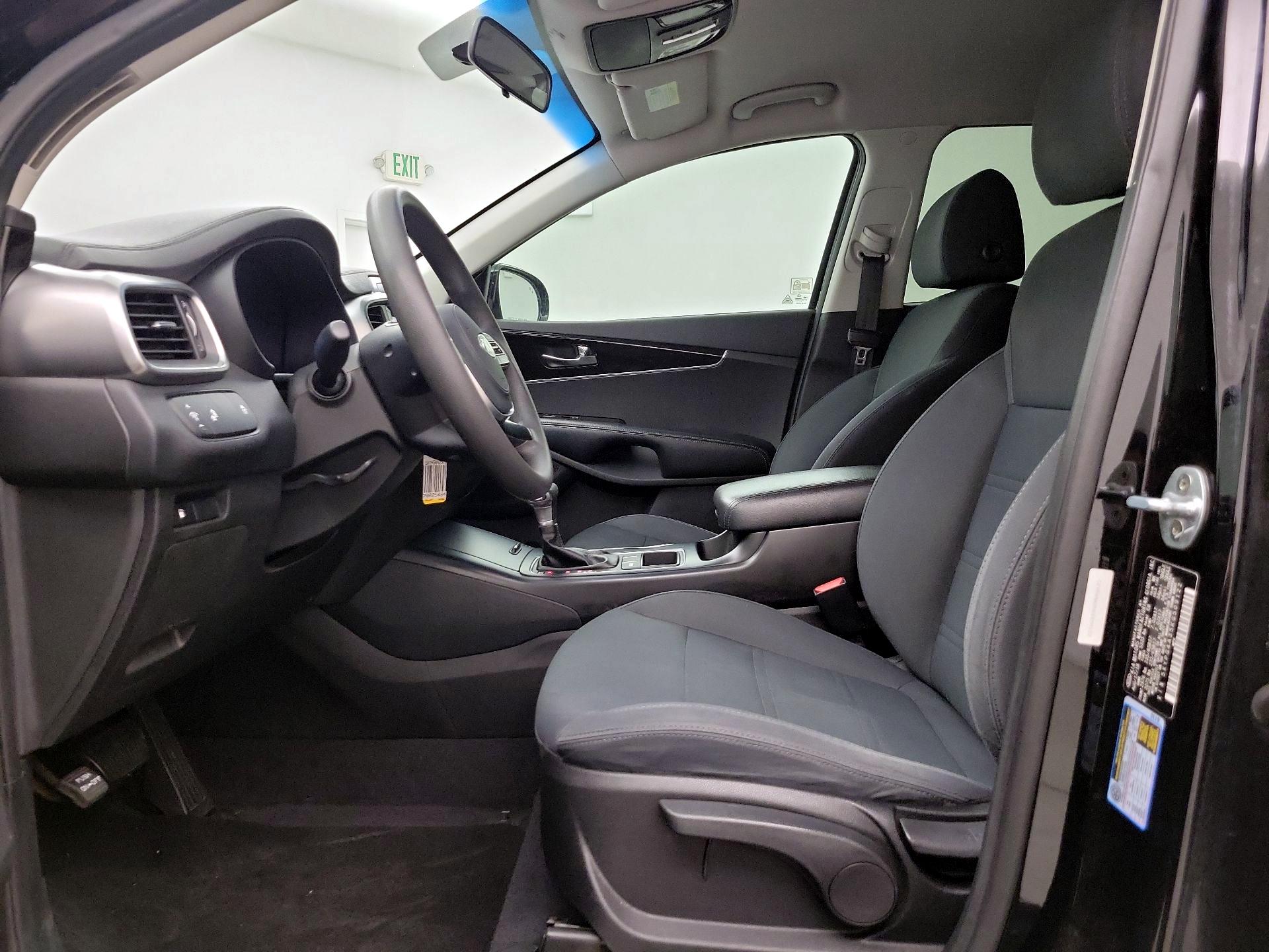 Thumbnail: 2019 Kia Sorento - 11