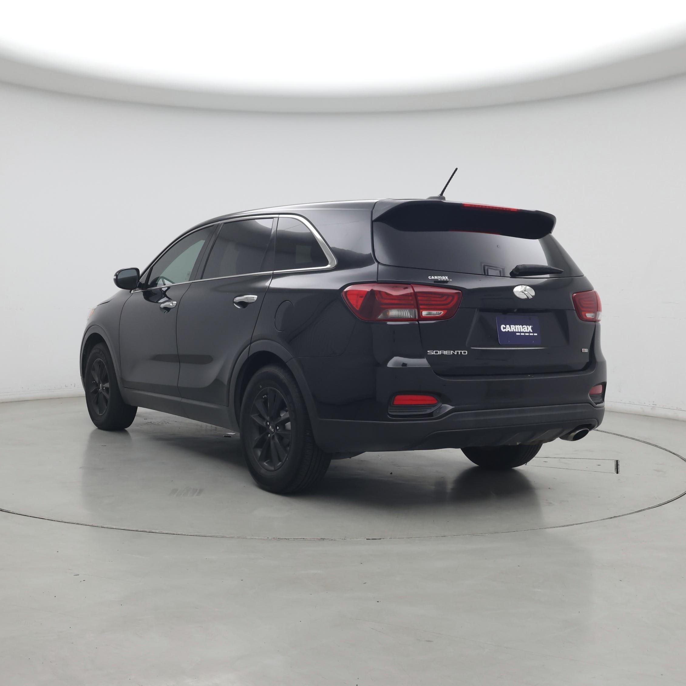 Thumbnail: 2019 Kia Sorento - 2