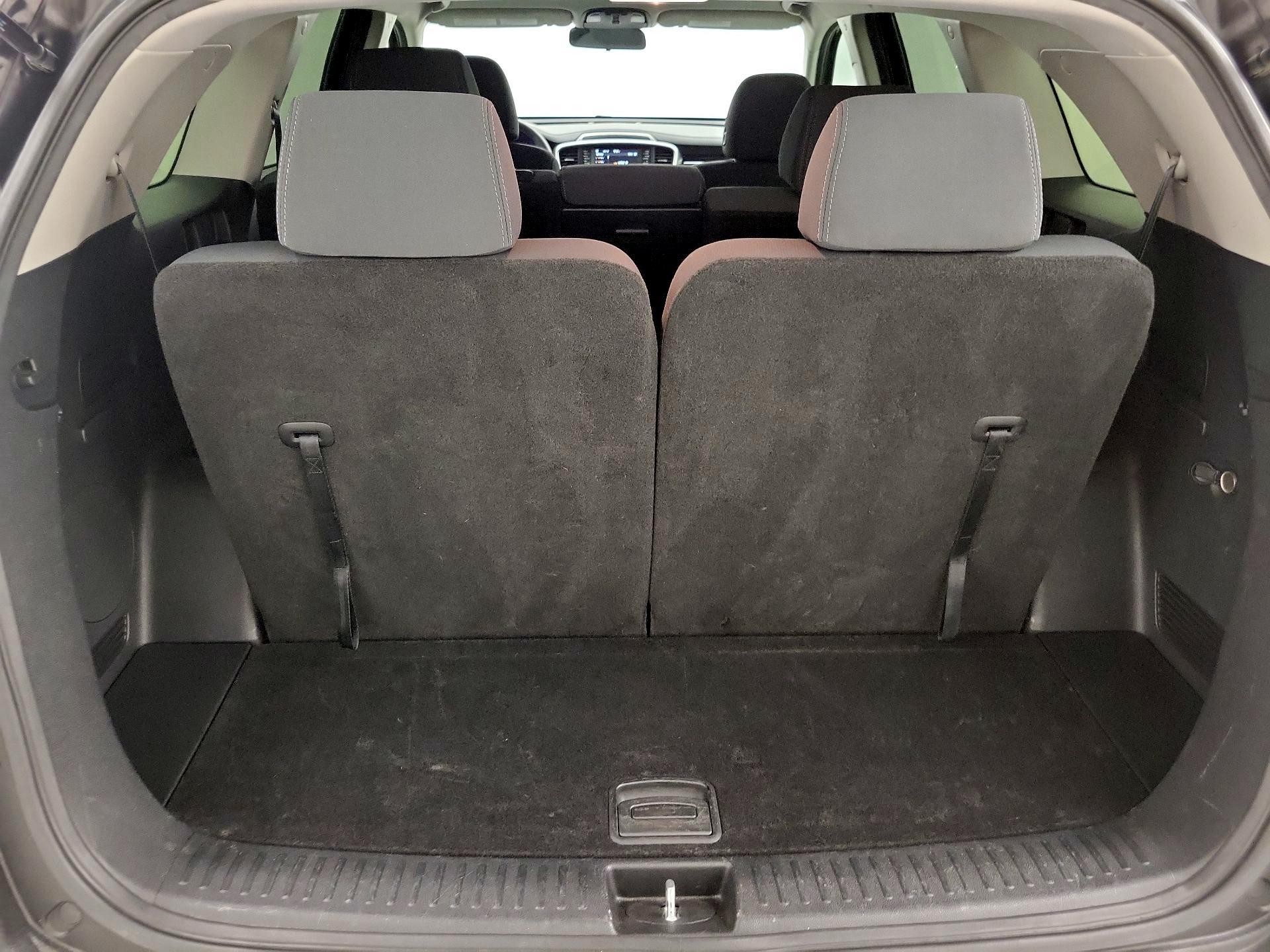 Thumbnail: 2019 Kia Sorento - 20
