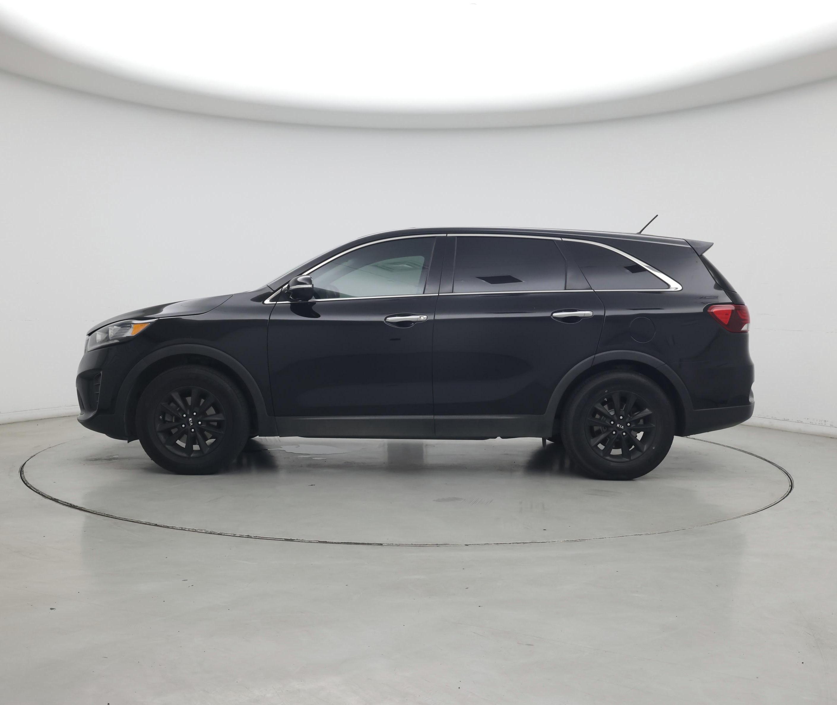 Thumbnail: 2019 Kia Sorento - 3
