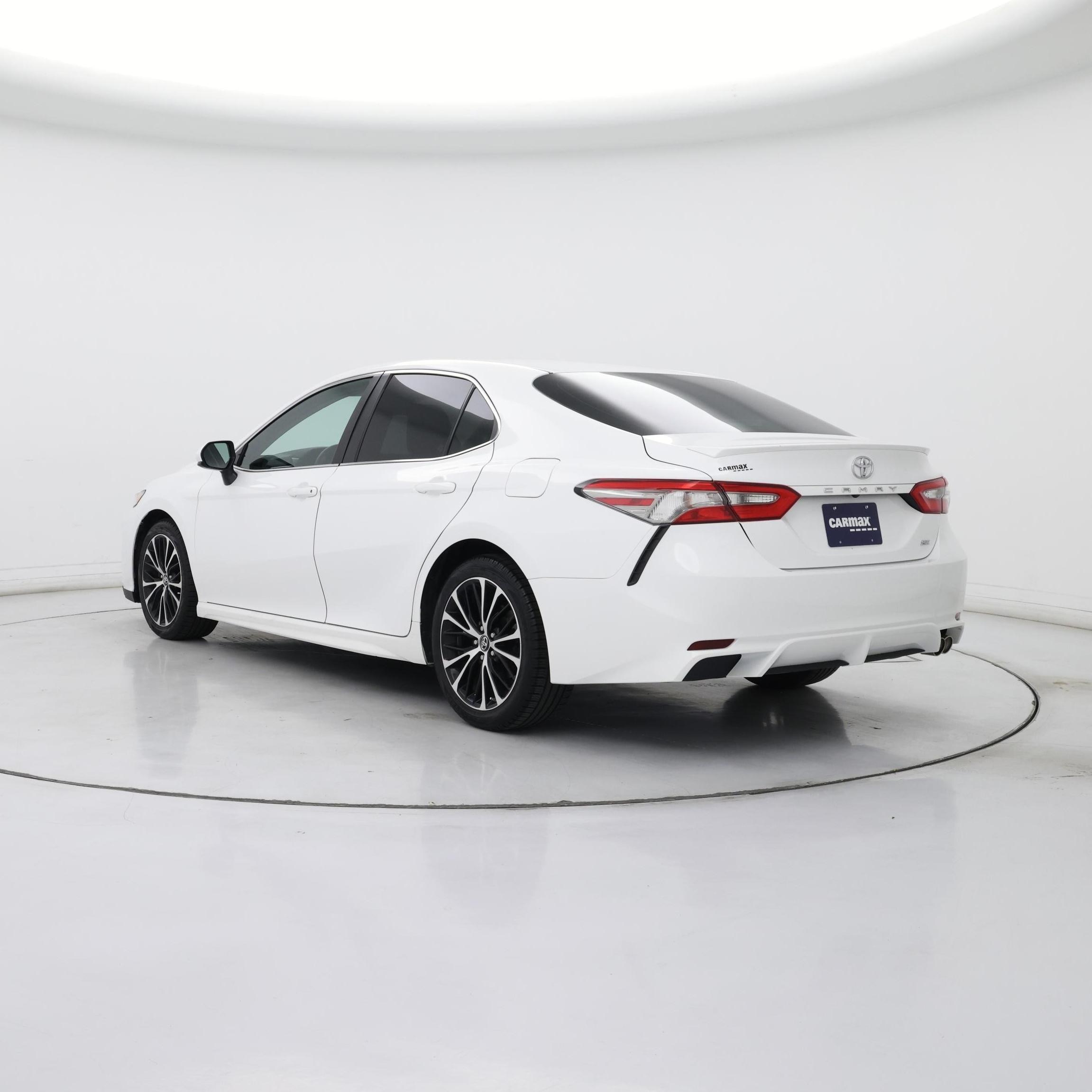 Thumbnail: 2018 Toyota Camry - 2