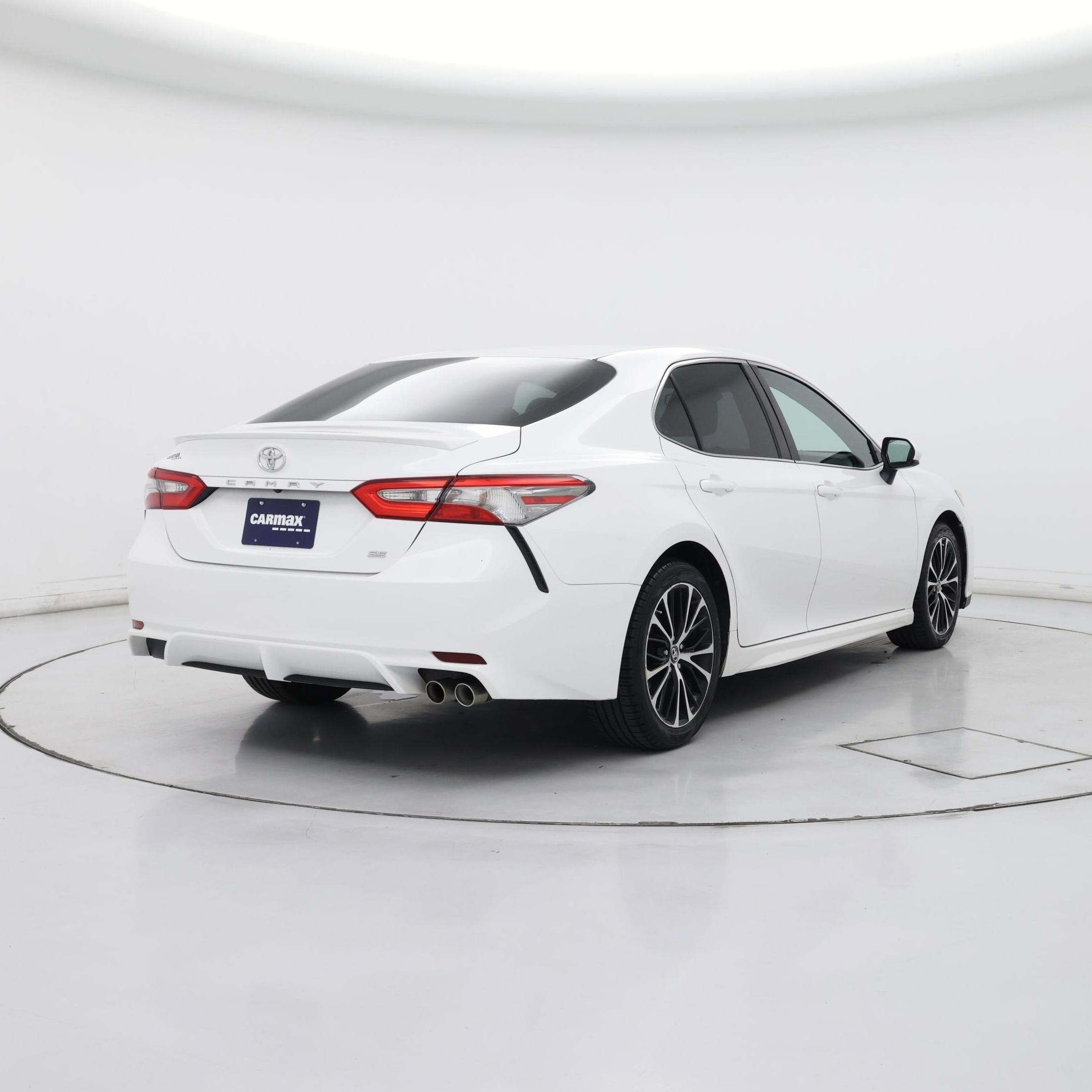Thumbnail: 2018 Toyota Camry - 8