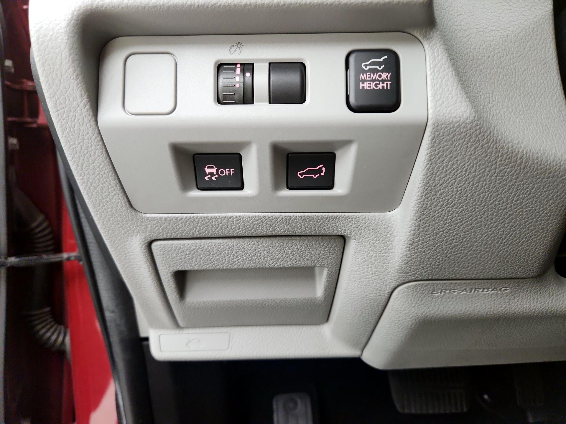 Thumbnail: 2015 Subaru Forester - 13