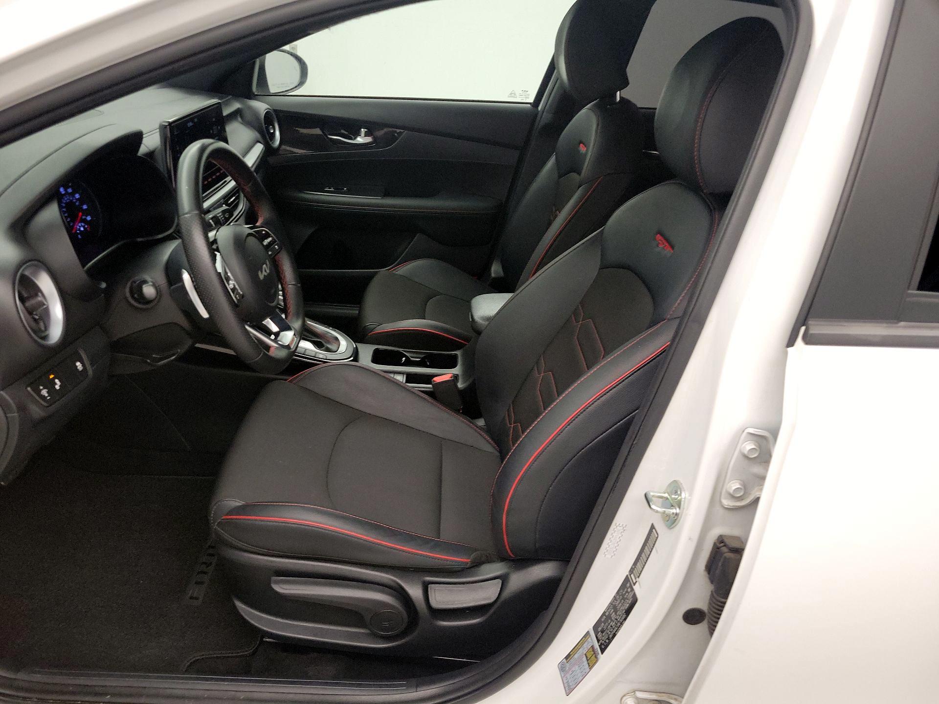Thumbnail: 2024 Kia Forte - 11