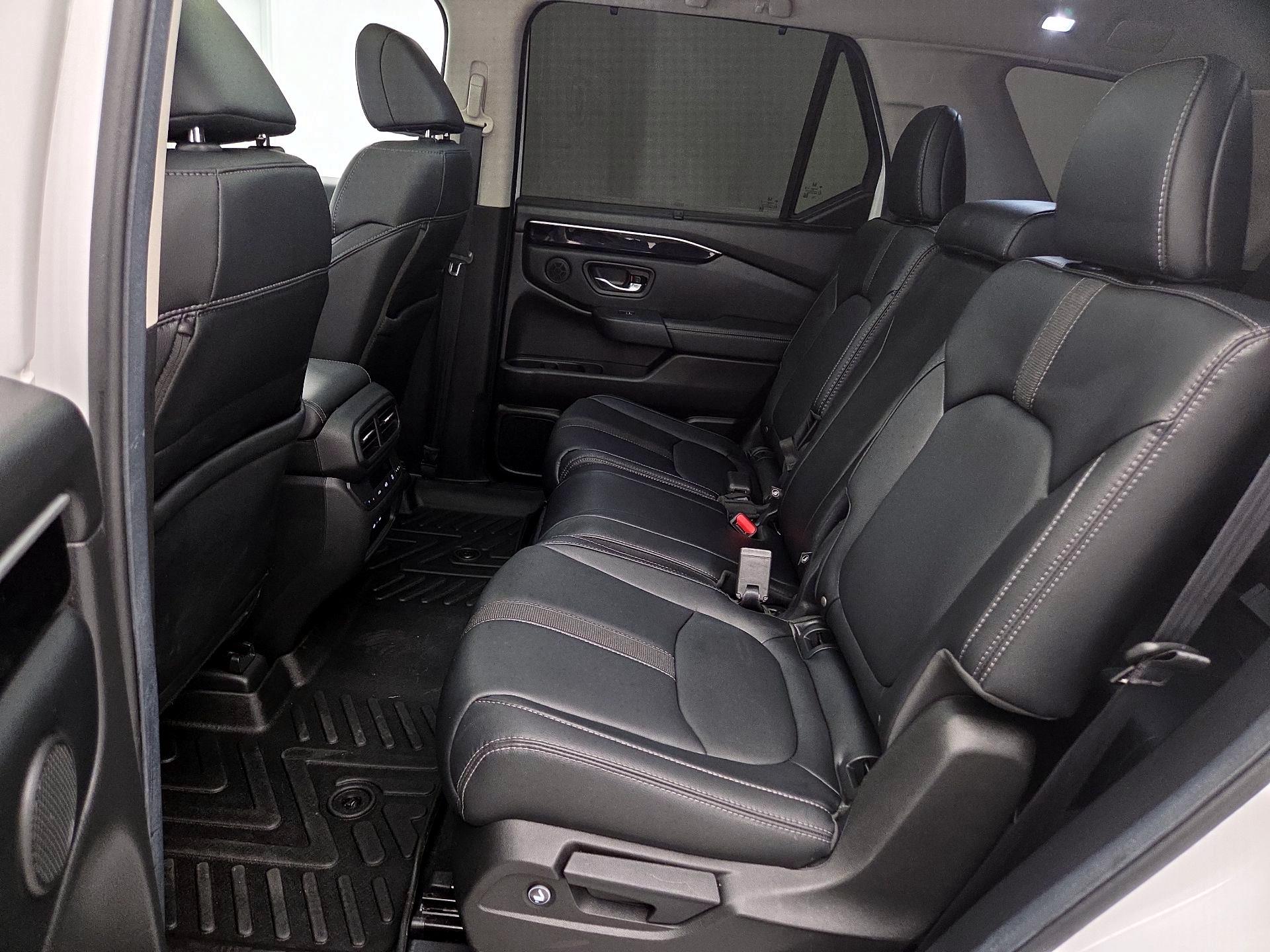 Thumbnail: 2025 Honda Pilot - 20