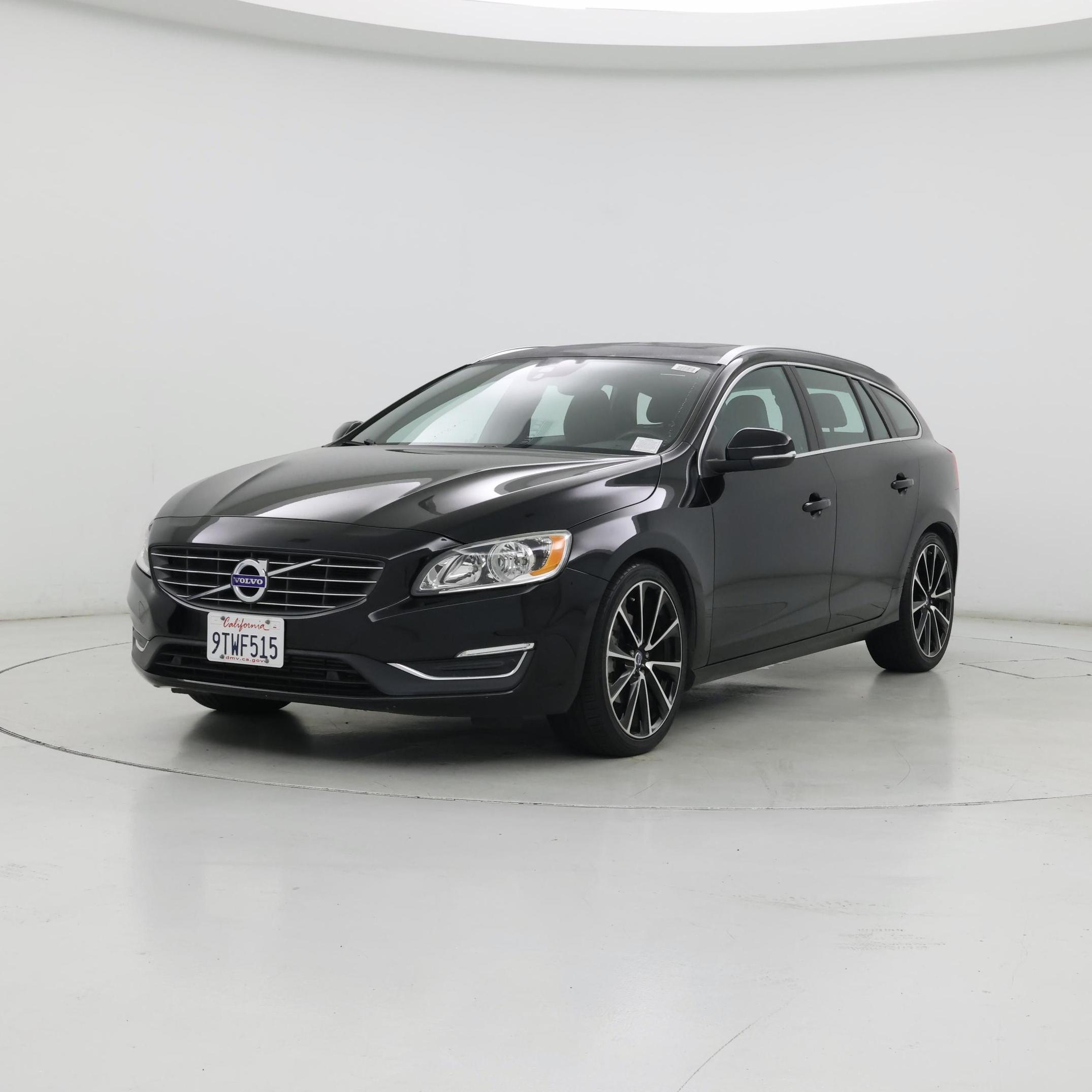 Thumbnail: 2017 Volvo V60 - 4