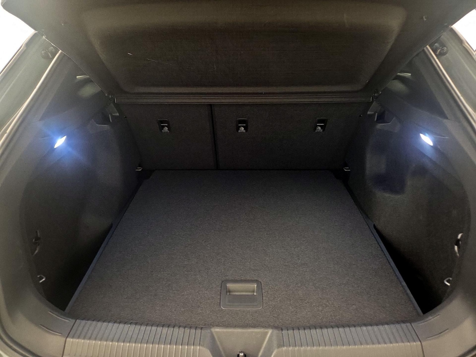 2023 Volkswagen ID.4 PRO - Photo 22