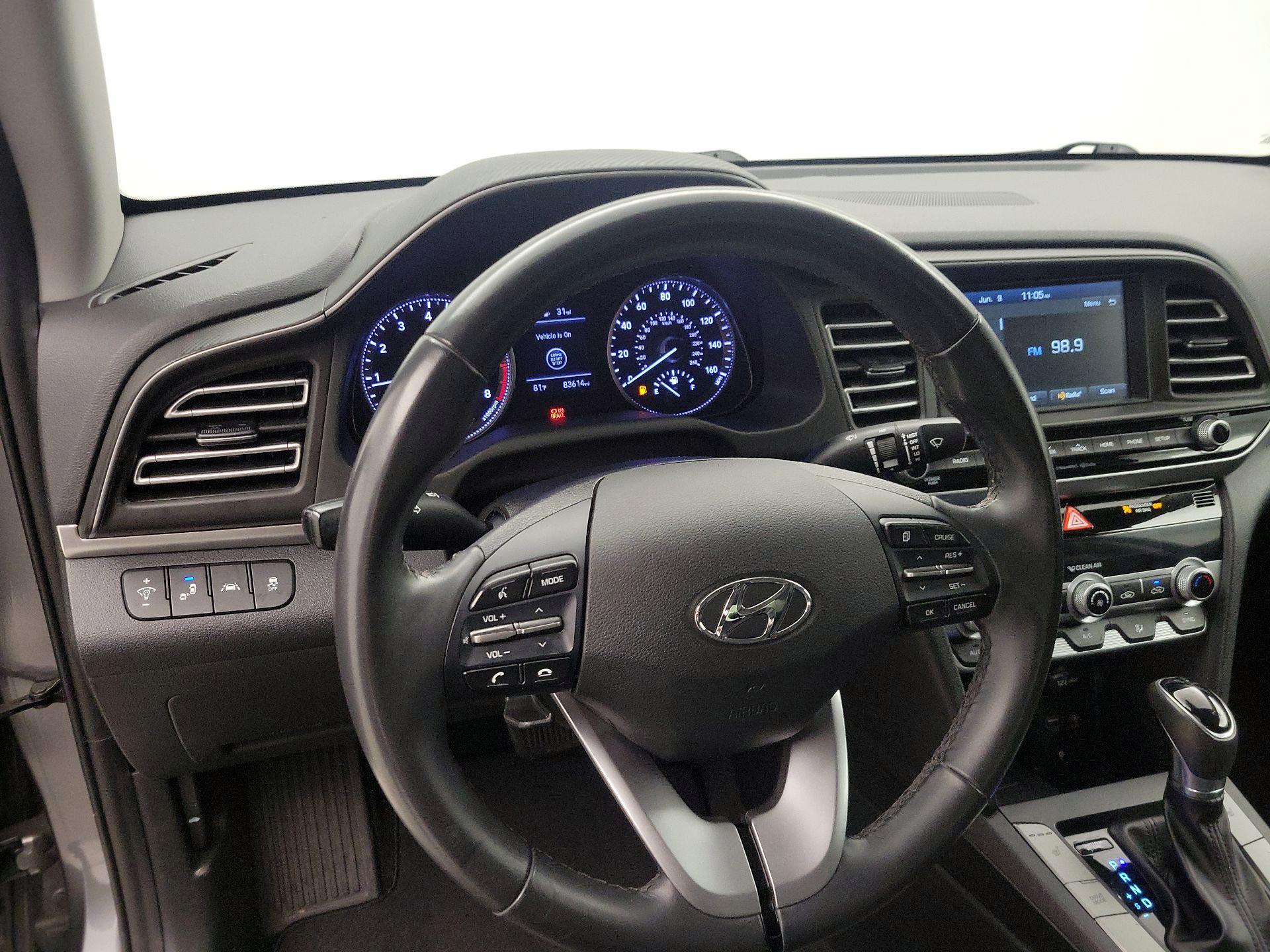 Thumbnail: 2020 Hyundai Elantra - 10
