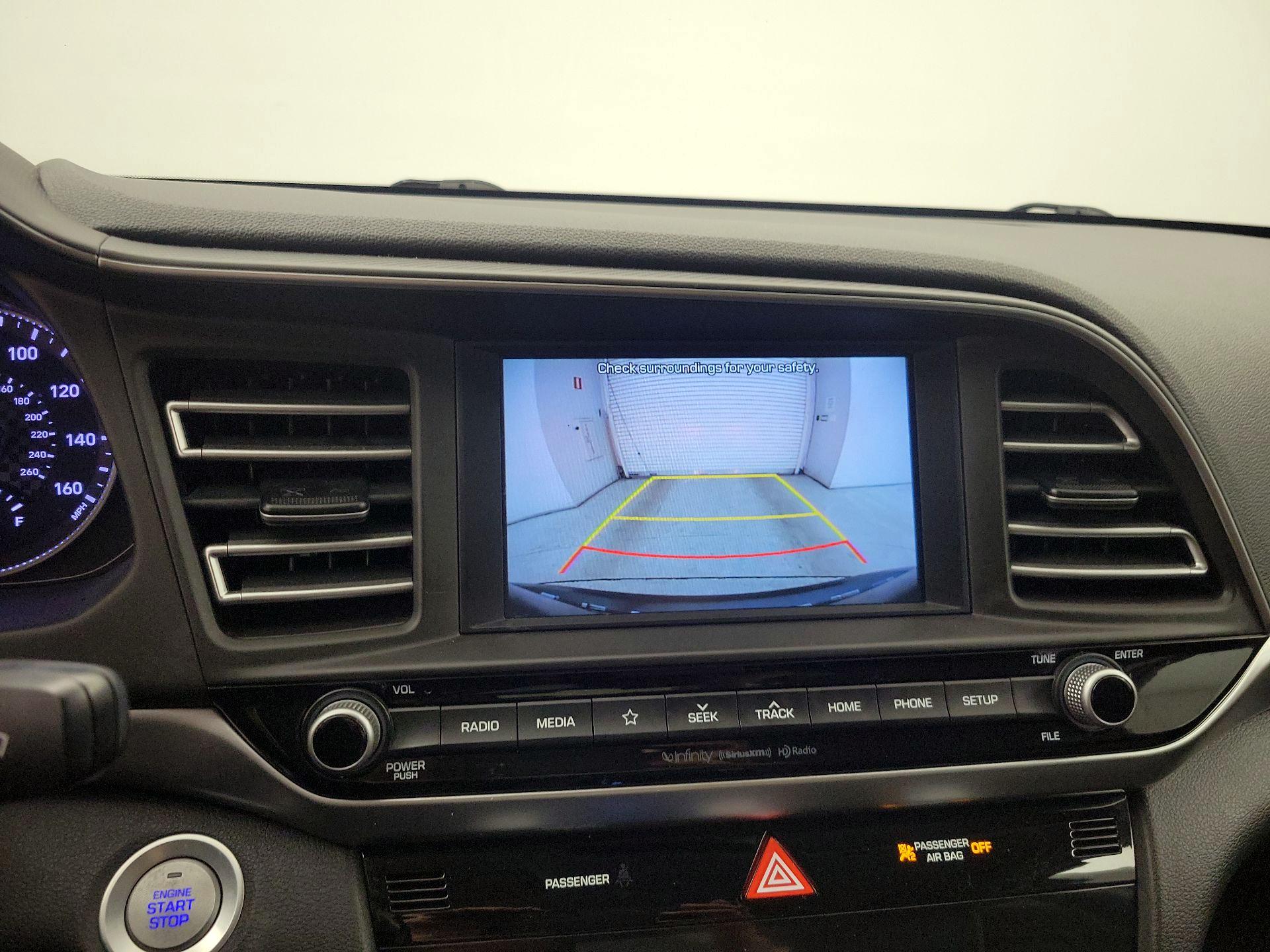 Thumbnail: 2020 Hyundai Elantra - 14