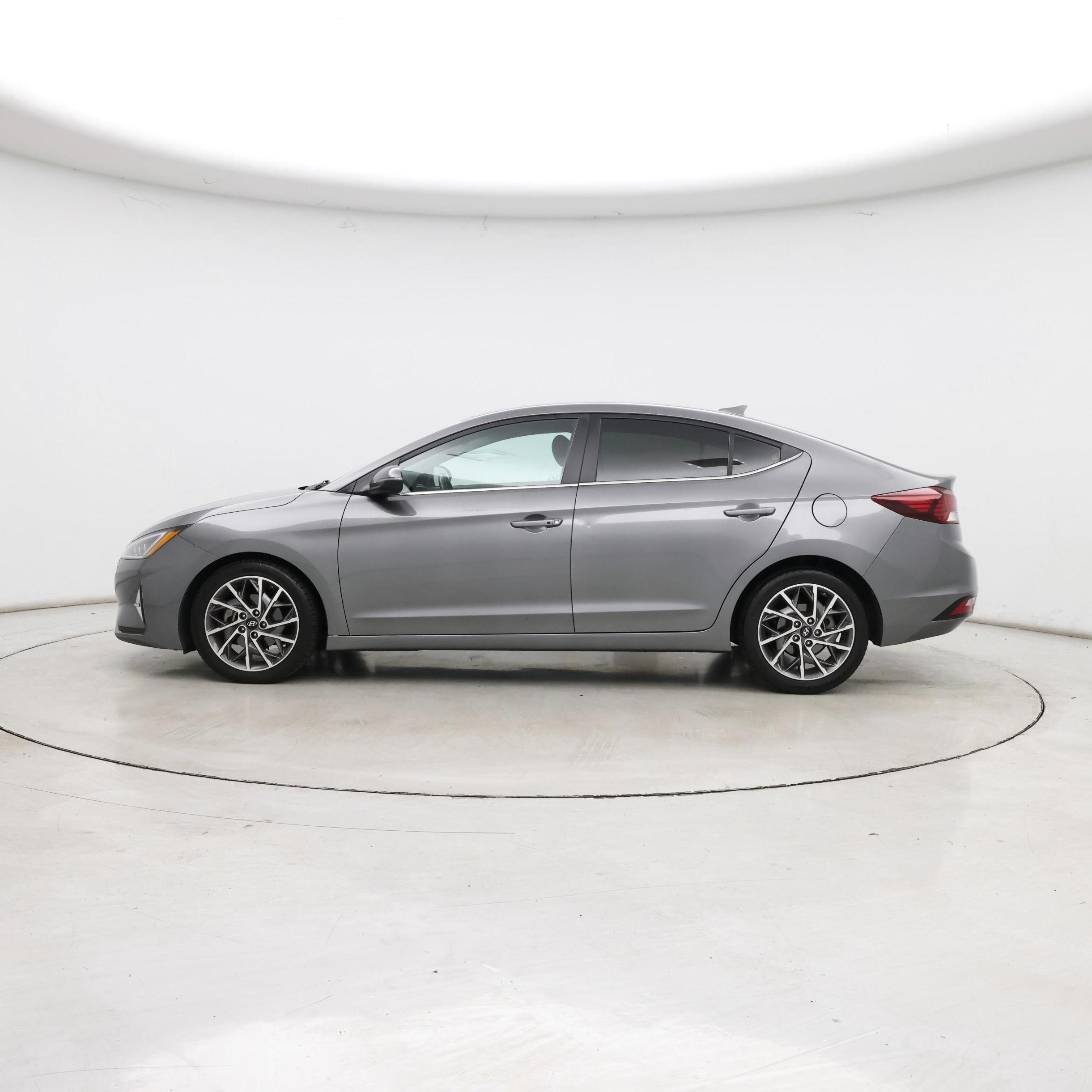Thumbnail: 2020 Hyundai Elantra - 3