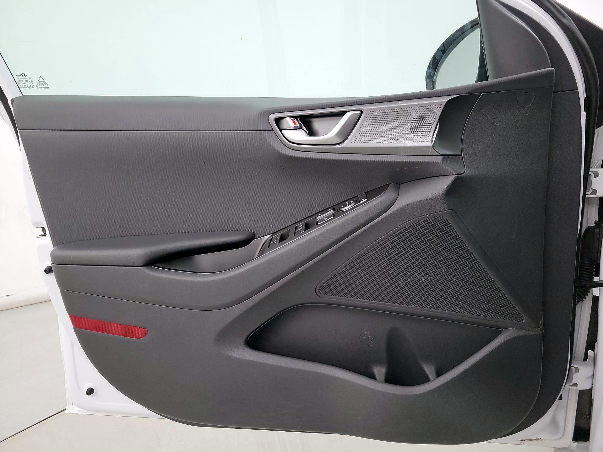 Thumbnail: 2021 Hyundai Ioniq - 12