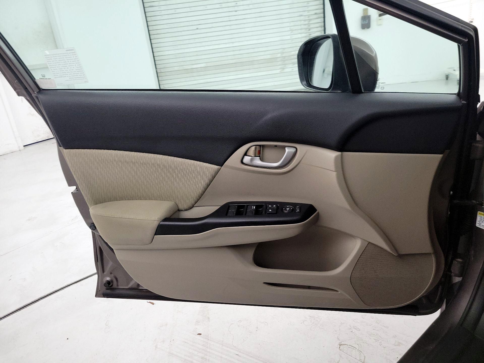Thumbnail: 2015 Honda Civic - 12
