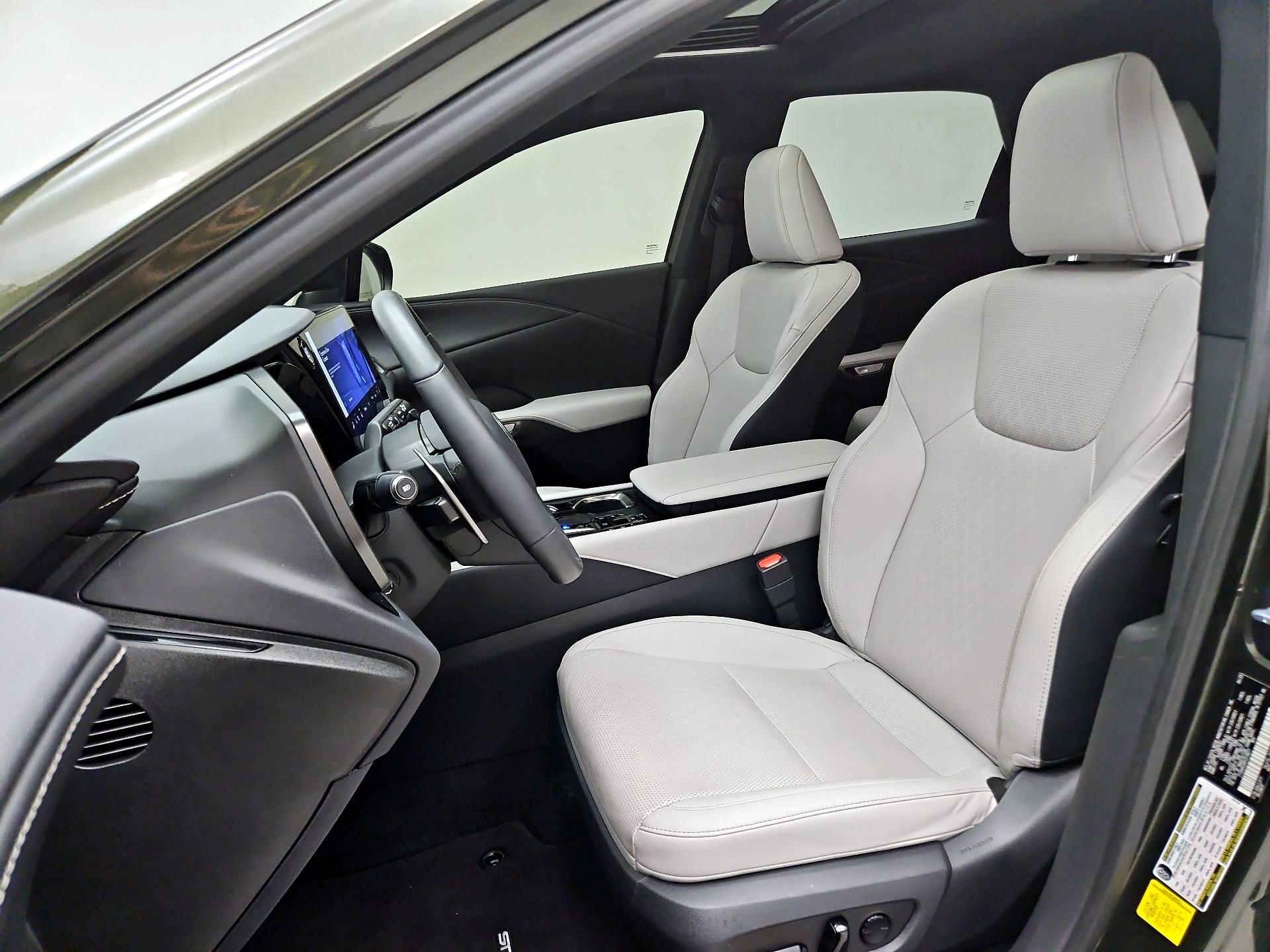 Thumbnail: 2023 Lexus RX - 11