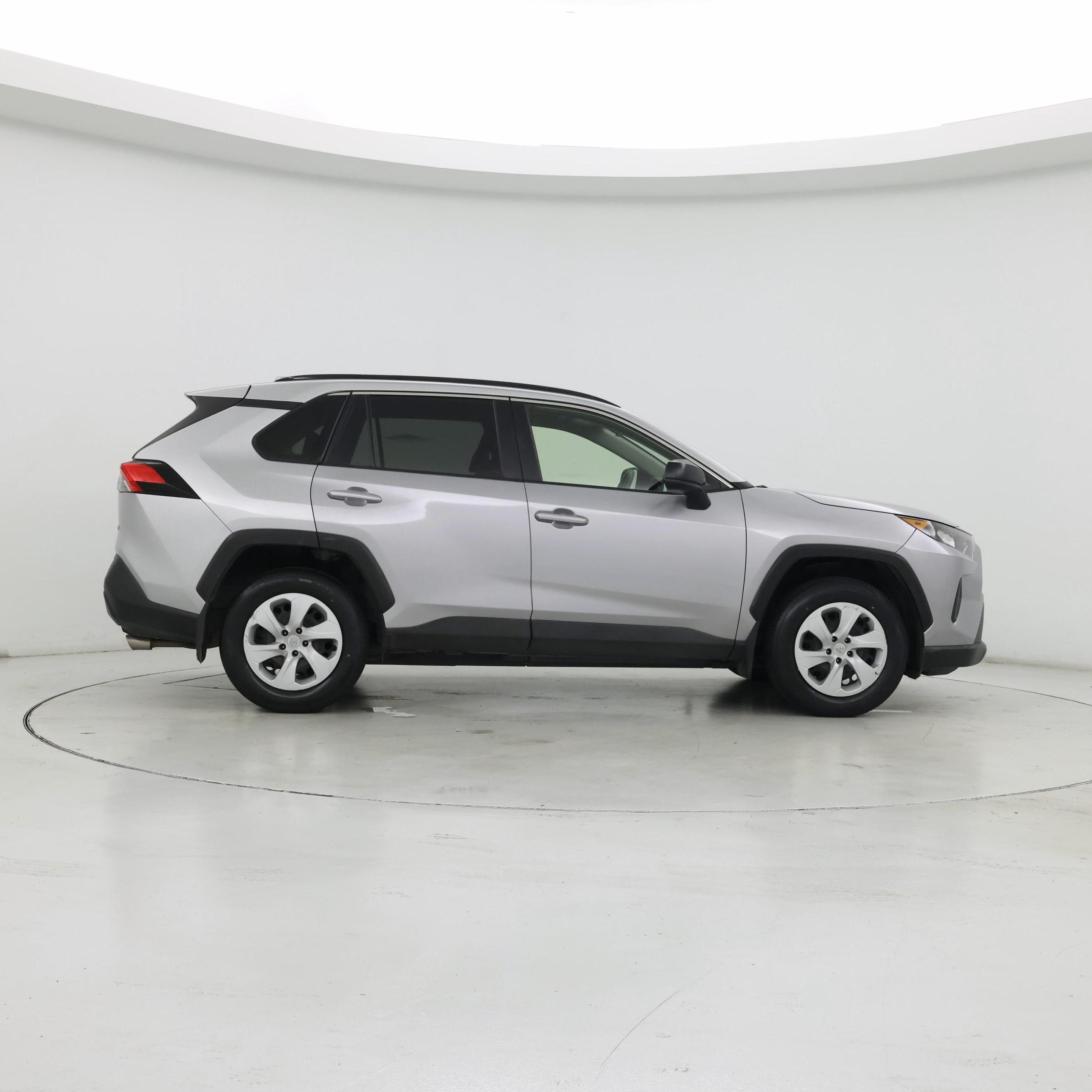 Thumbnail: 2019 Toyota RAV4 - 7