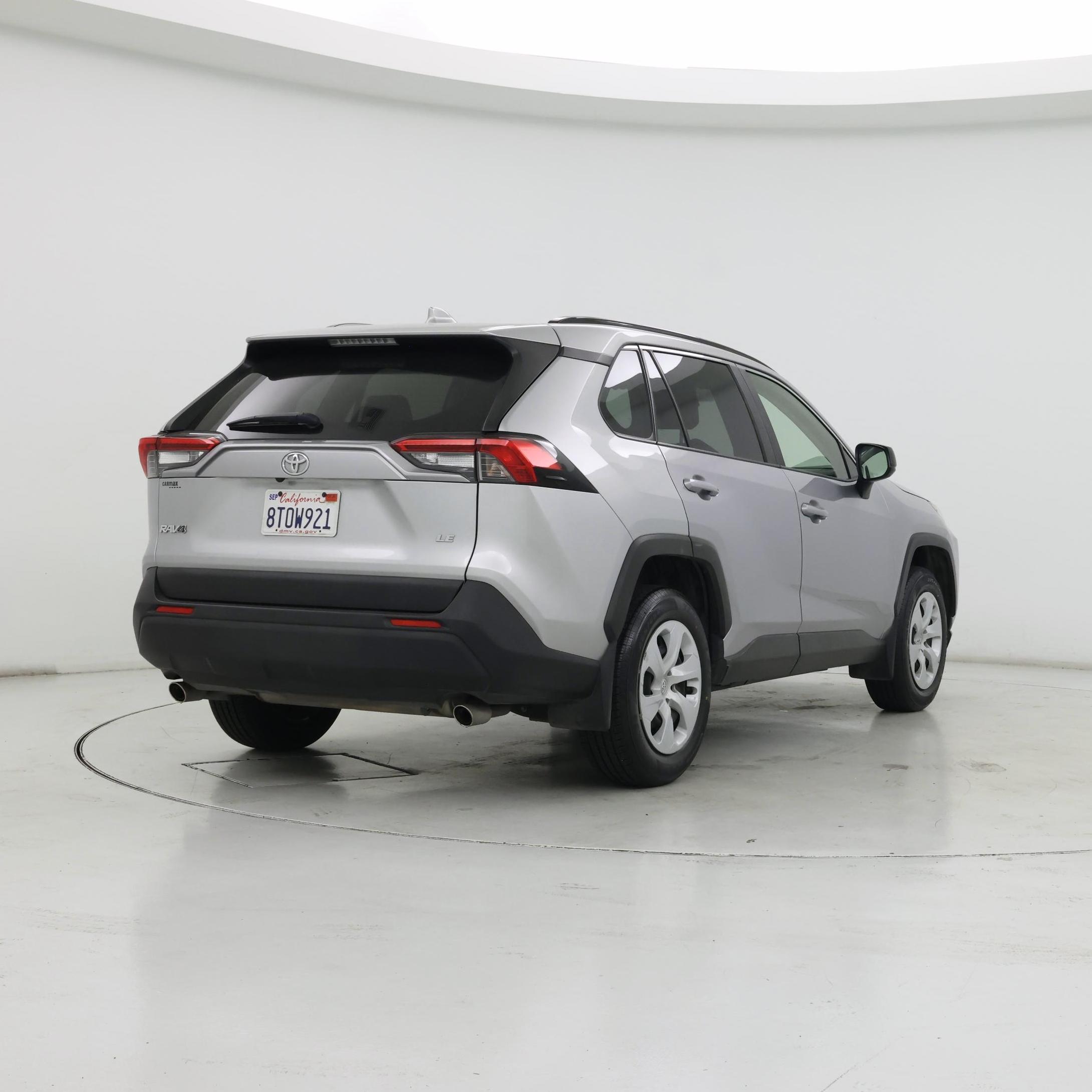 Thumbnail: 2019 Toyota RAV4 - 8