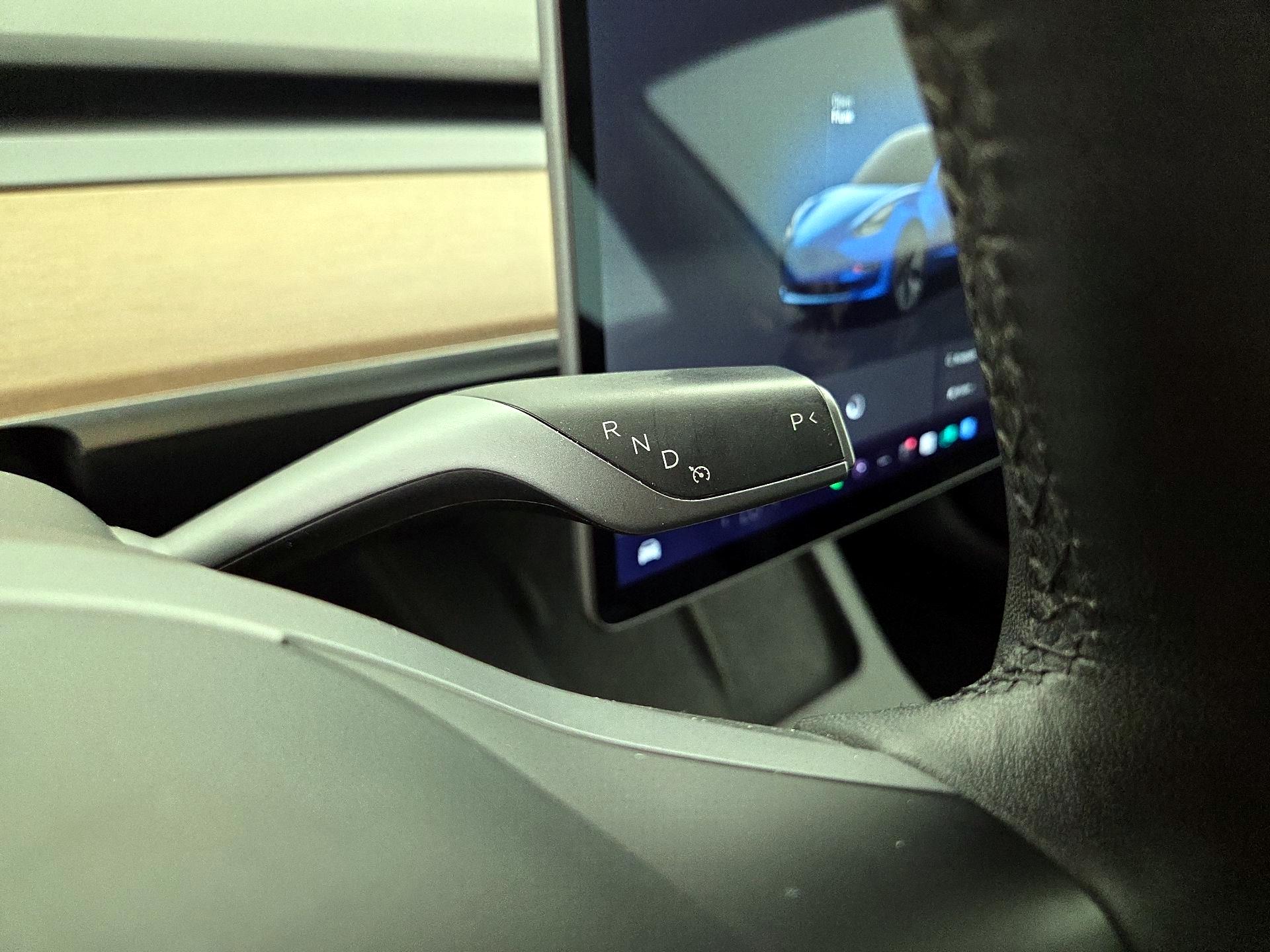 Thumbnail: 2022 Tesla Model 3 - 17