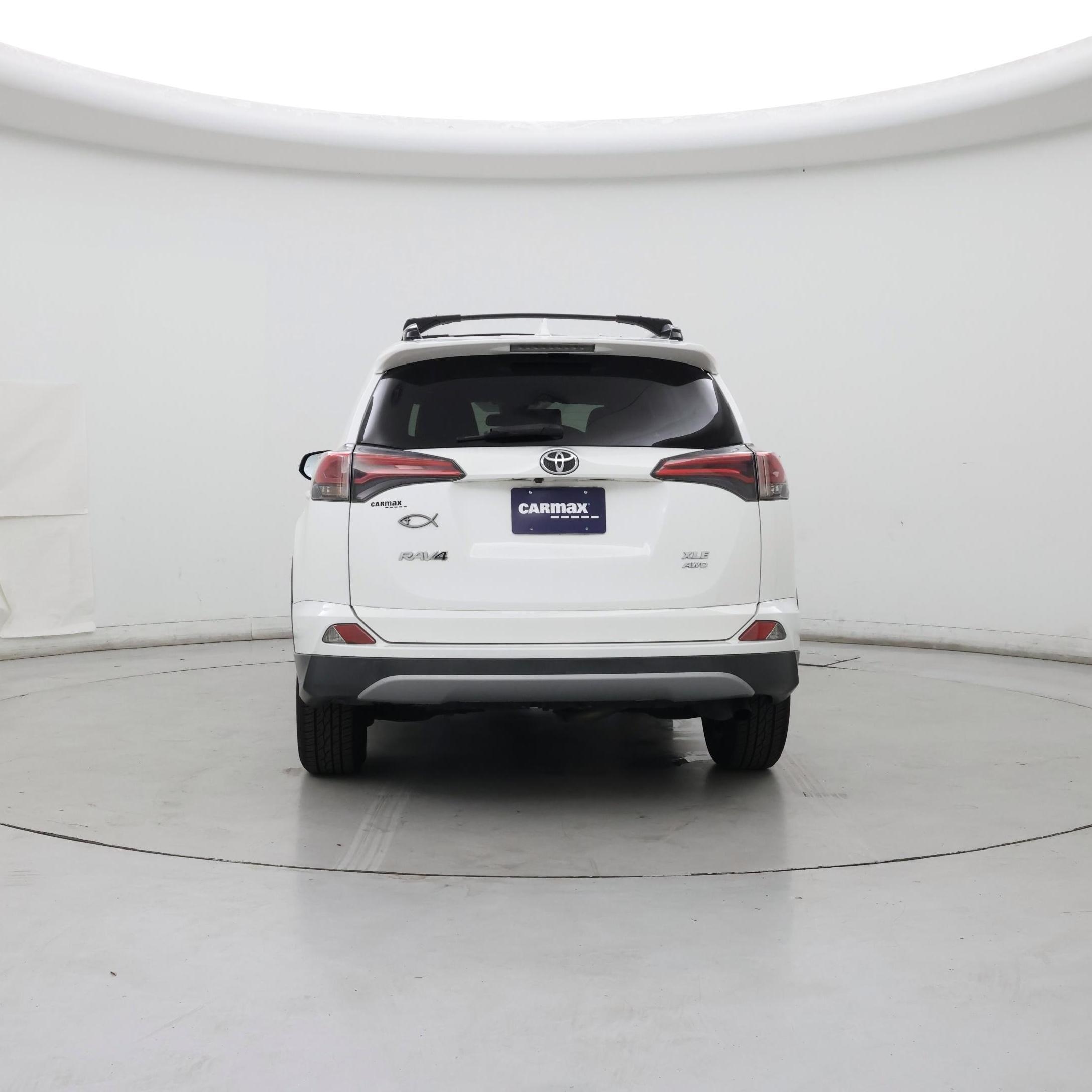 Thumbnail: 2018 Toyota RAV4 - 6