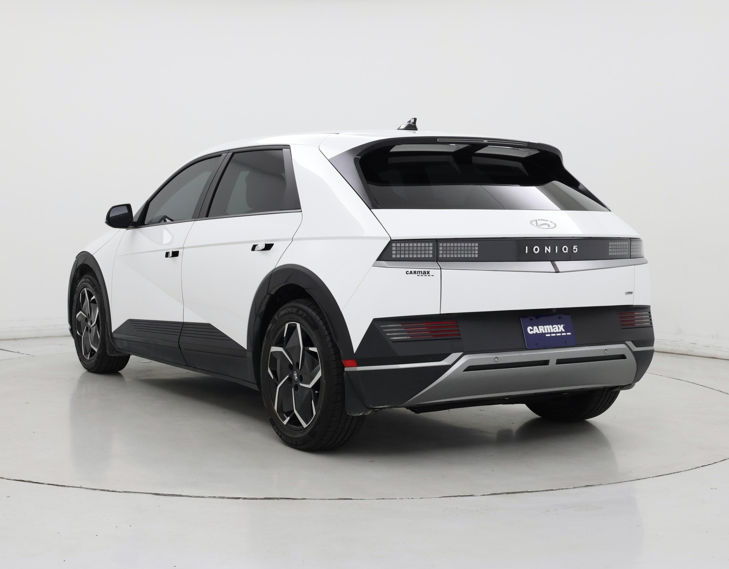 Thumbnail: 2023 Hyundai Ioniq 5 - 2