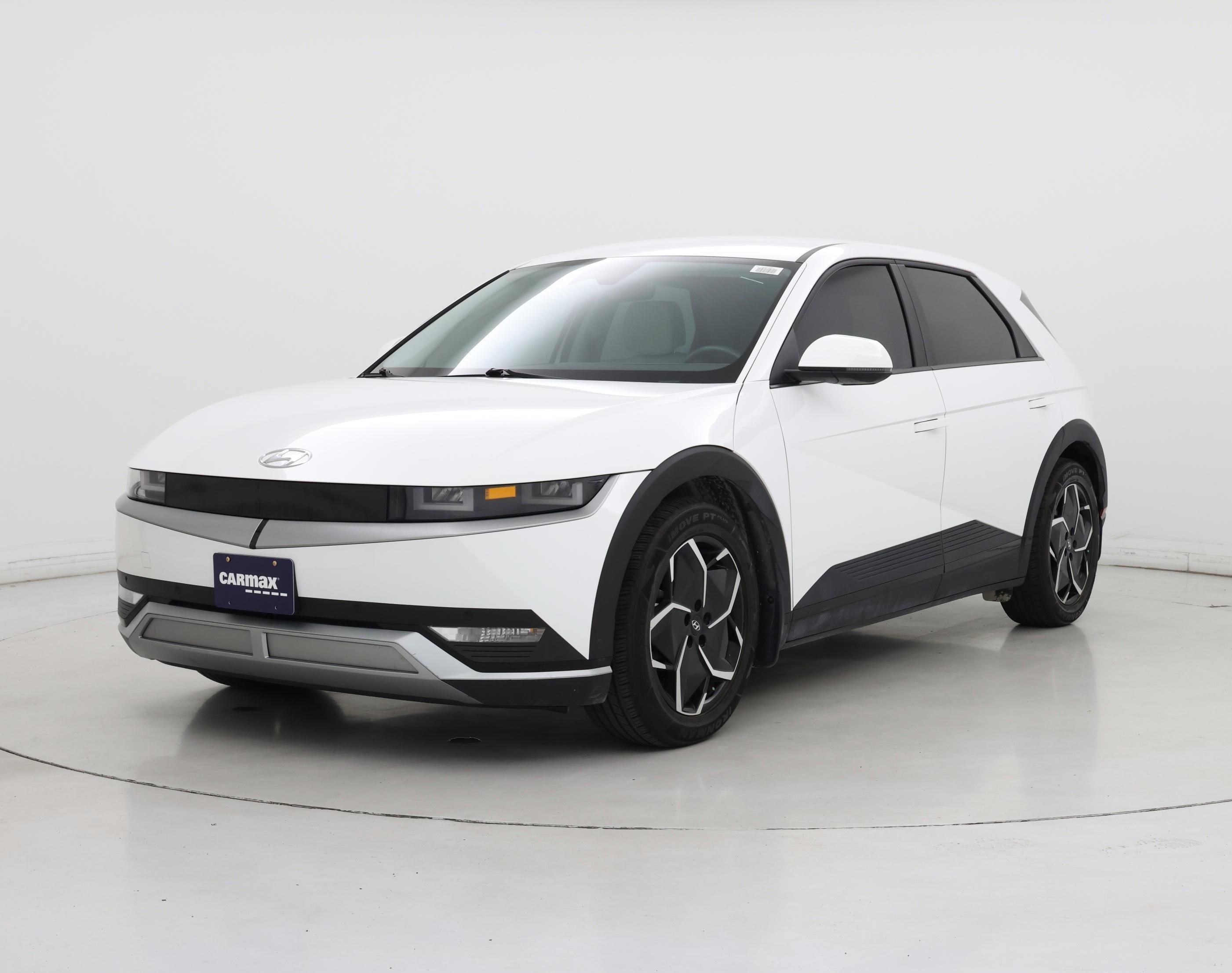 Thumbnail: 2023 Hyundai Ioniq 5 - 4