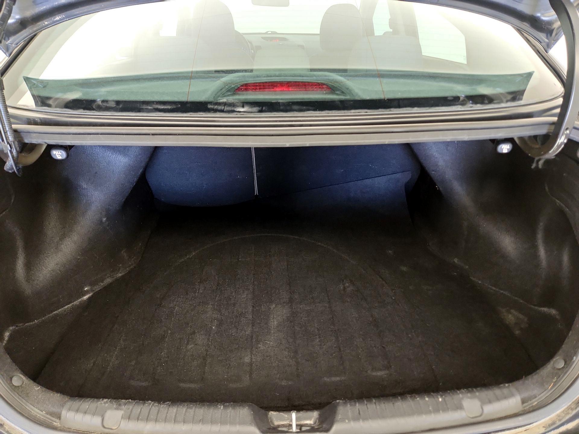 Thumbnail: 2016 Kia Forte - 19