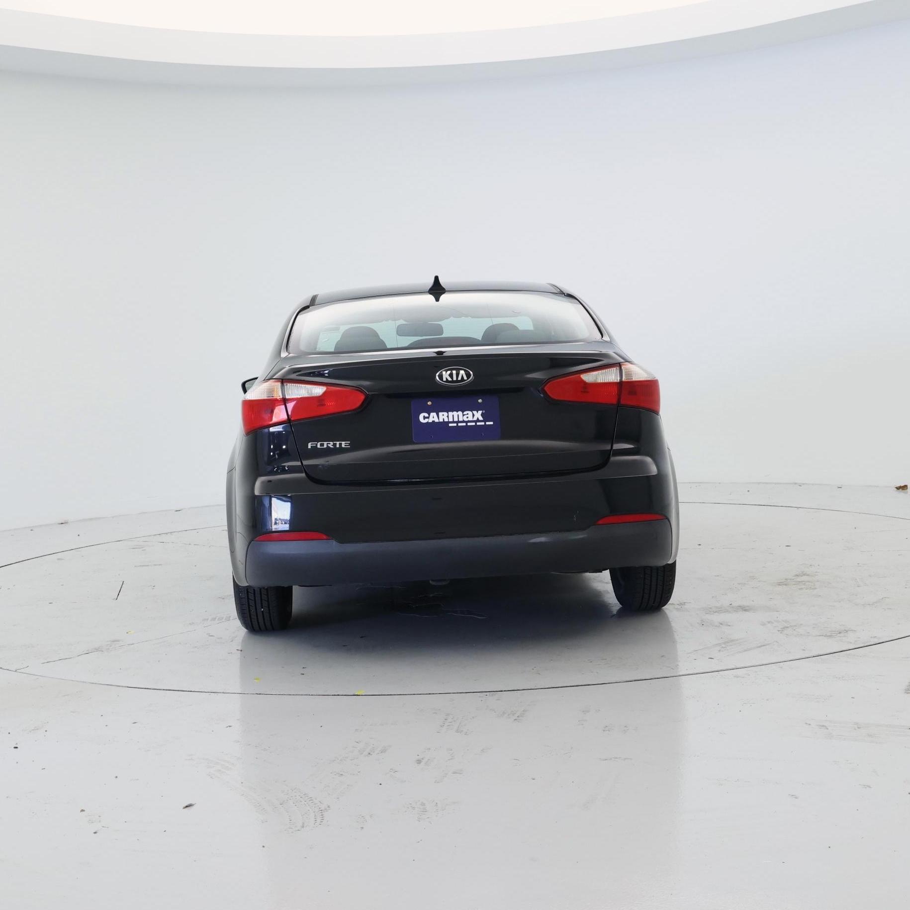 Thumbnail: 2016 Kia Forte - 6