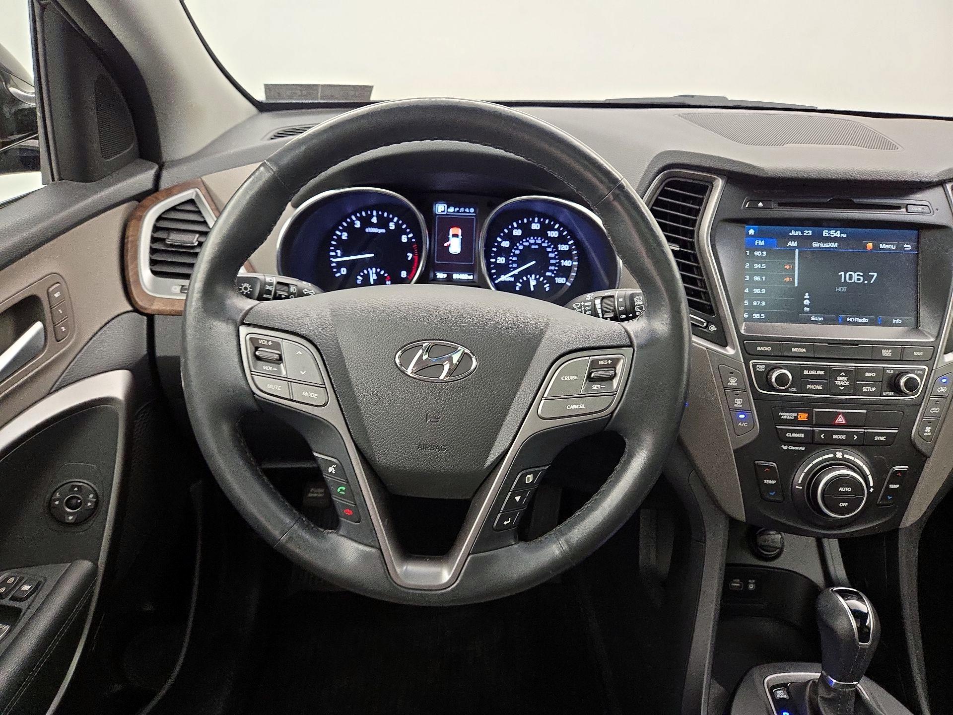 Thumbnail: 2017 Hyundai Santa Fe - 10