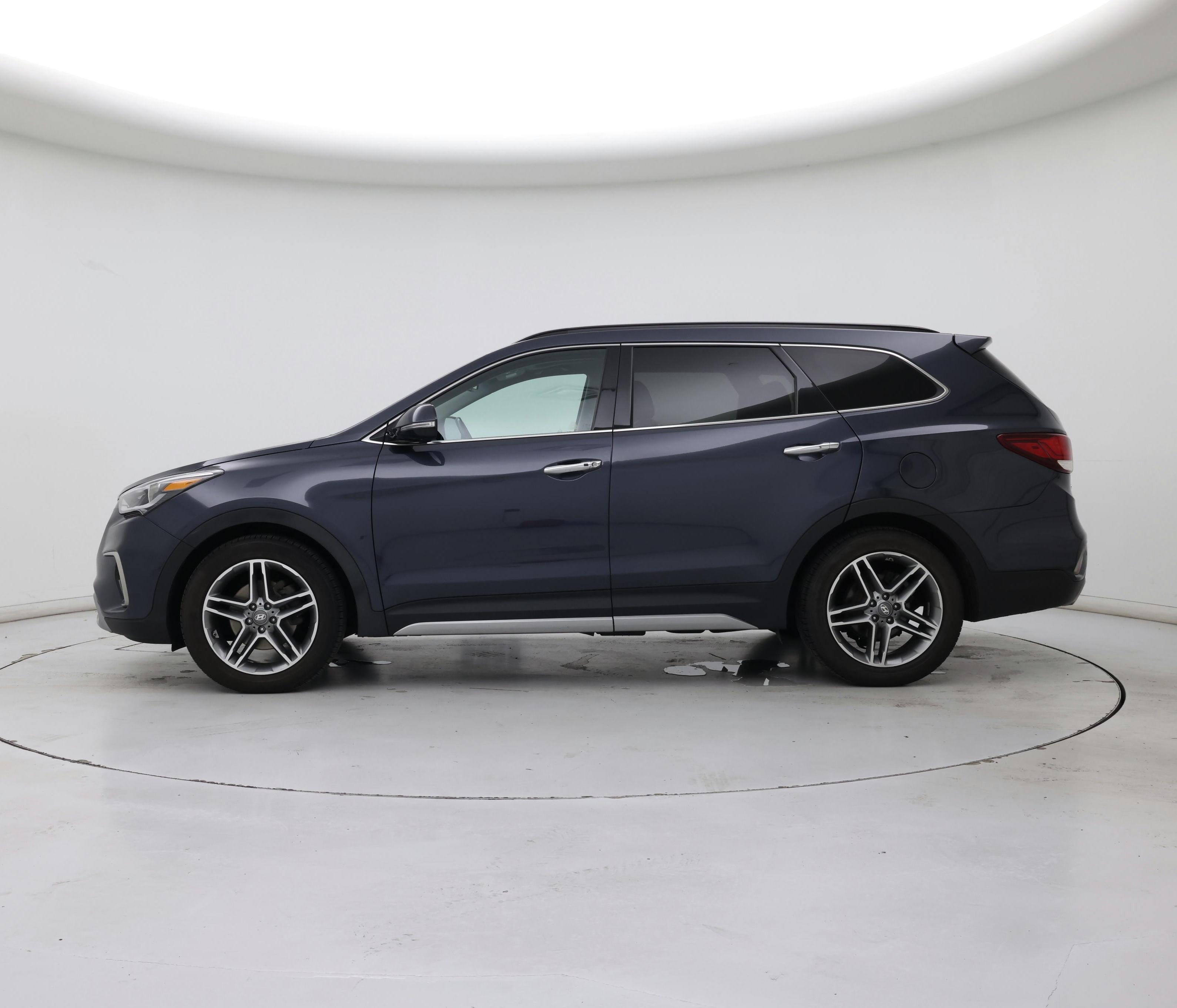 Thumbnail: 2017 Hyundai Santa Fe - 3