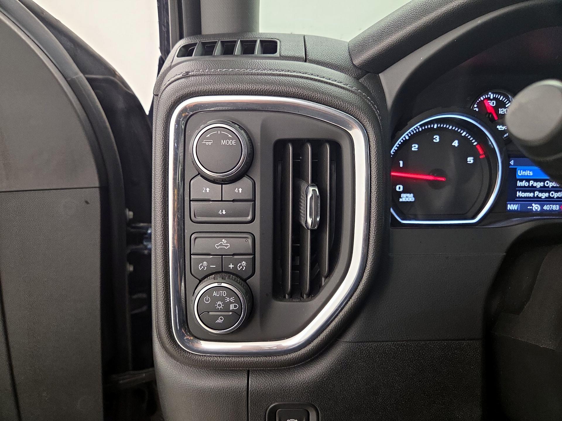 Thumbnail: 2020 Chevrolet Silverado 2500 - 13