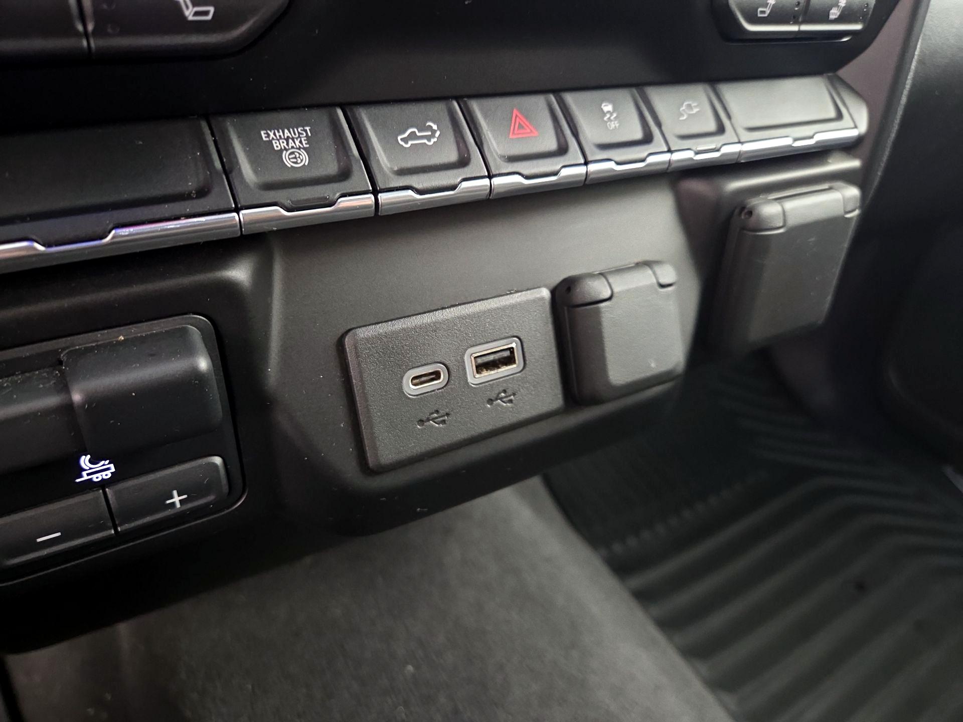 Thumbnail: 2020 Chevrolet Silverado 2500 - 18