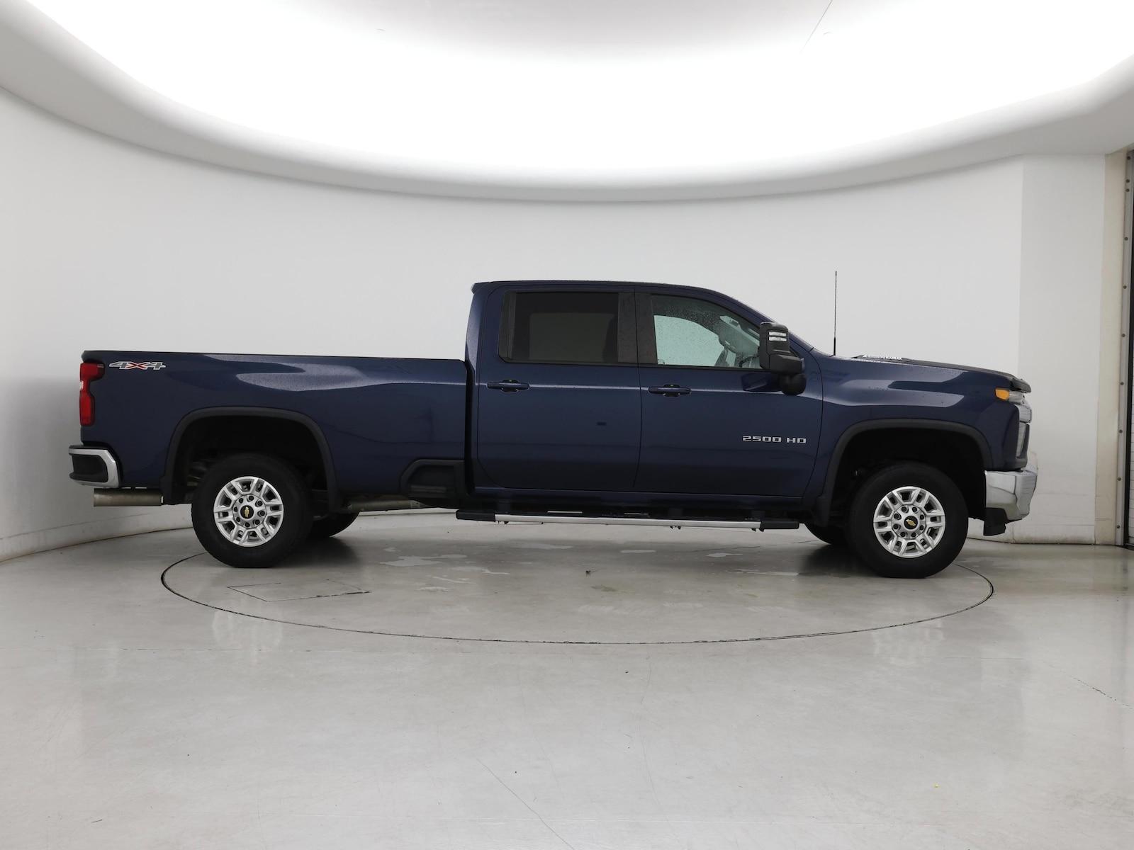 2020 Chevrolet Silverado 2500HD LT - Photo 8