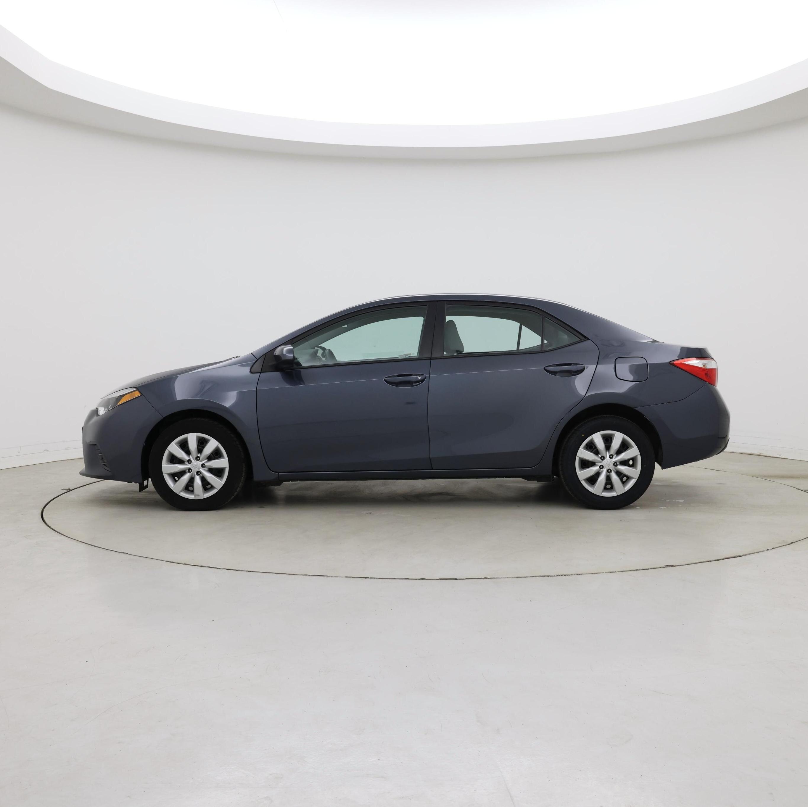 Thumbnail: 2015 Toyota Corolla - 3