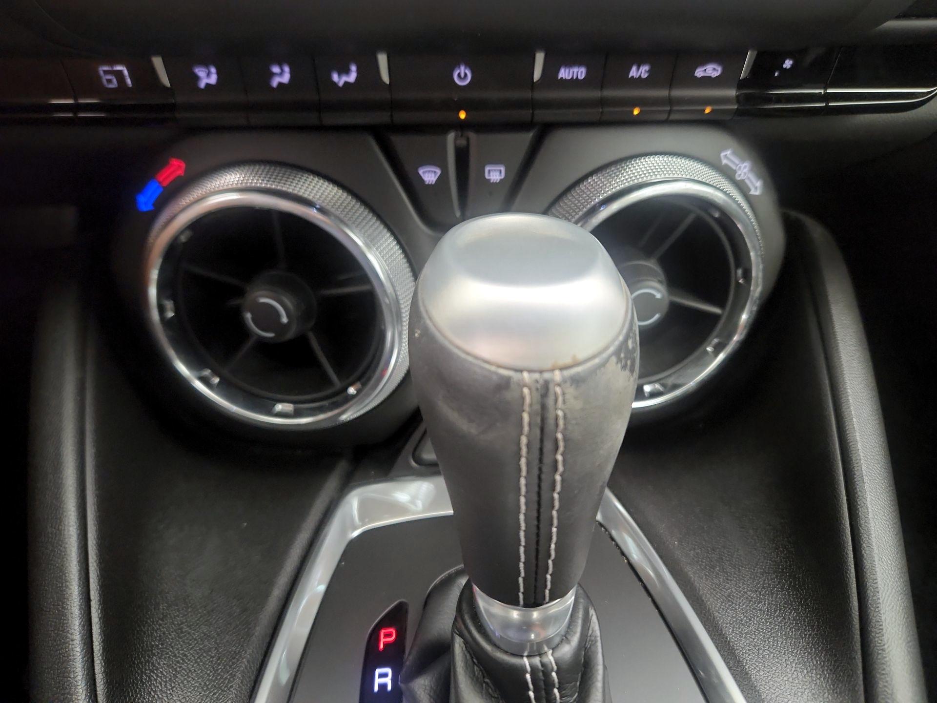 Thumbnail: 2016 Chevrolet Camaro - 16