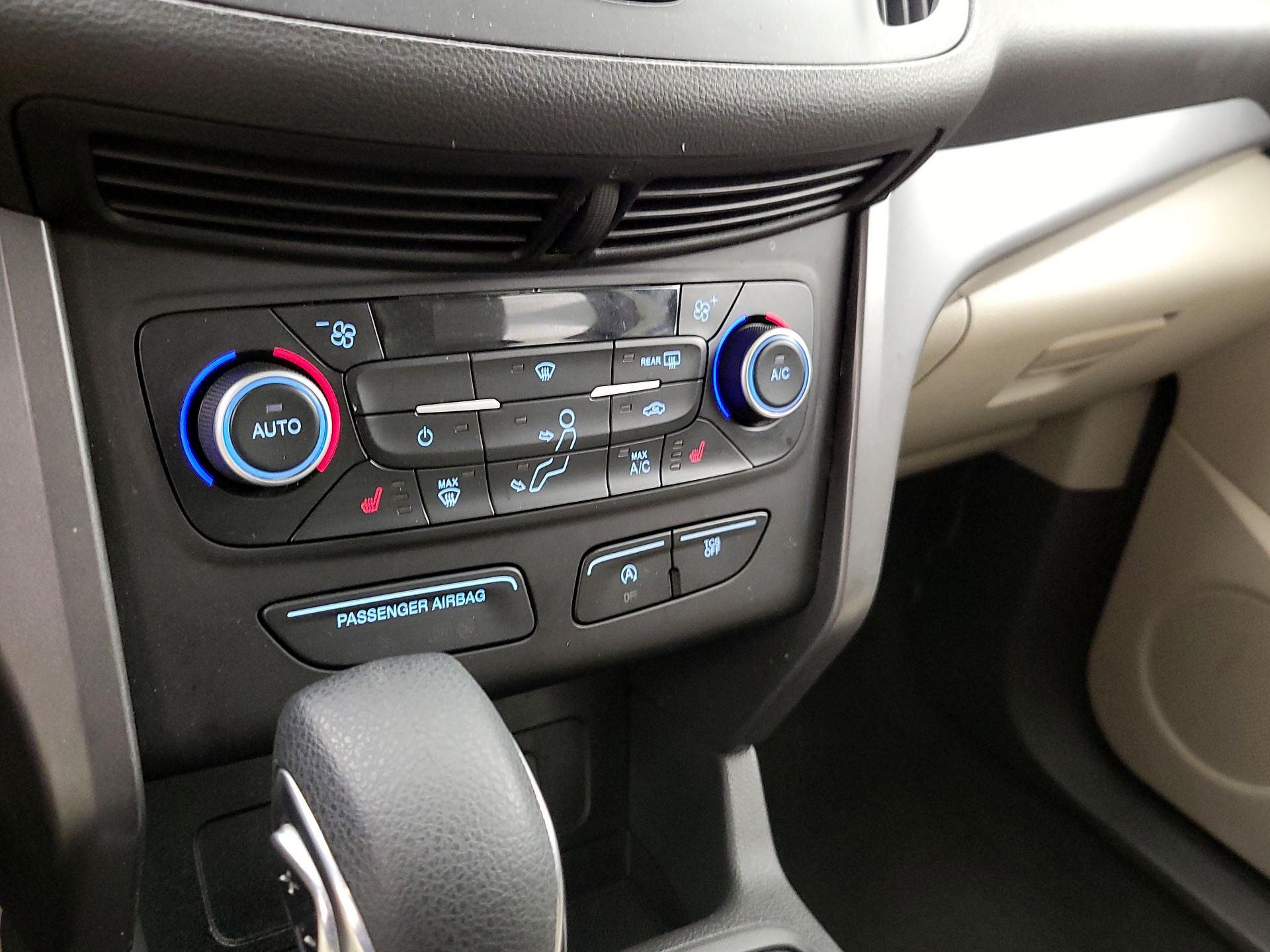 Thumbnail: 2018 Ford Escape - 16