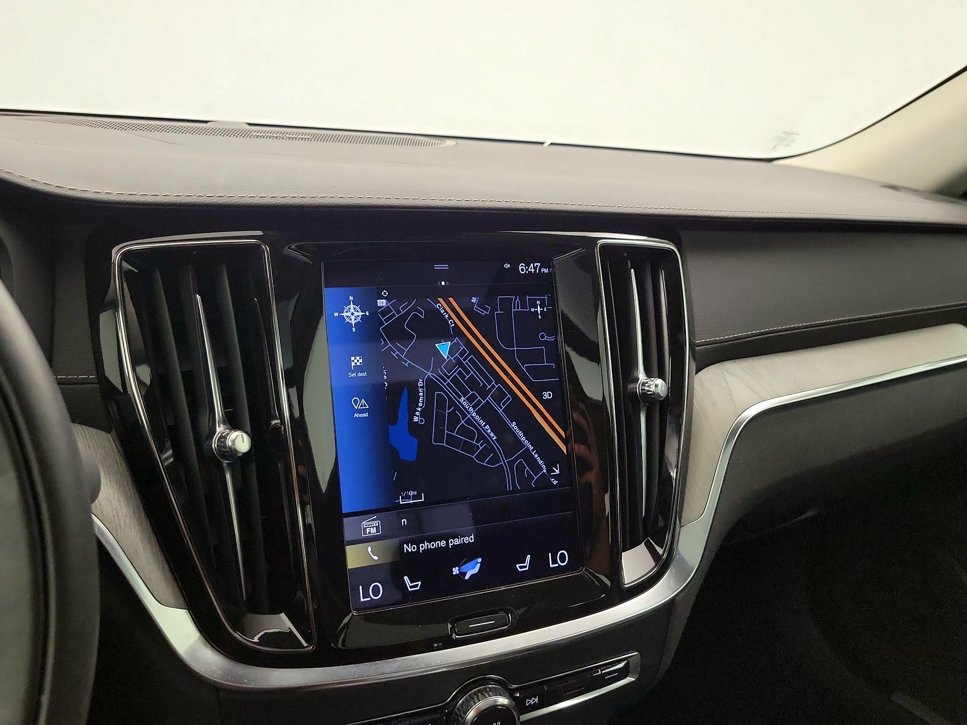 Thumbnail: 2022 Volvo S60 - 14