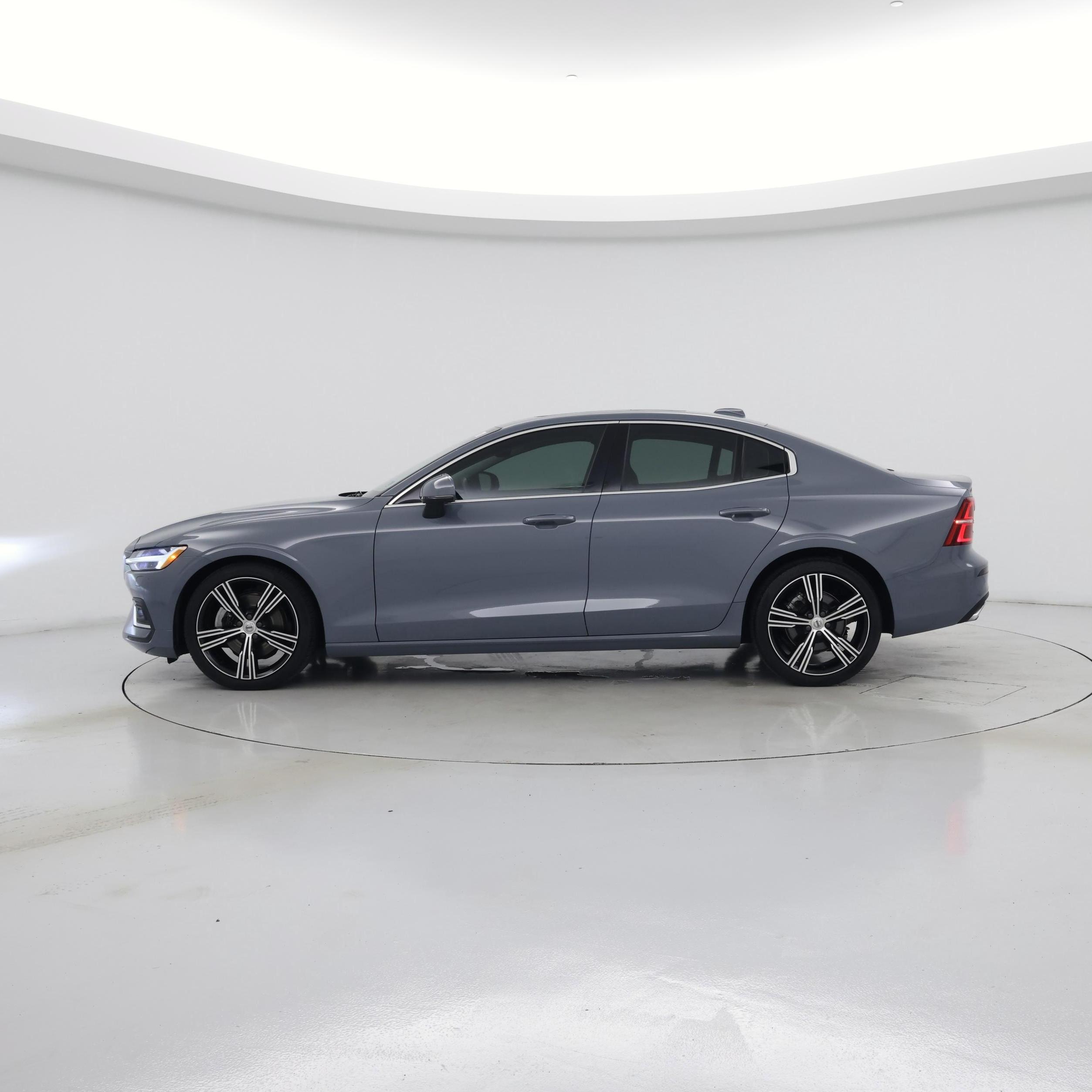 Thumbnail: 2022 Volvo S60 - 3