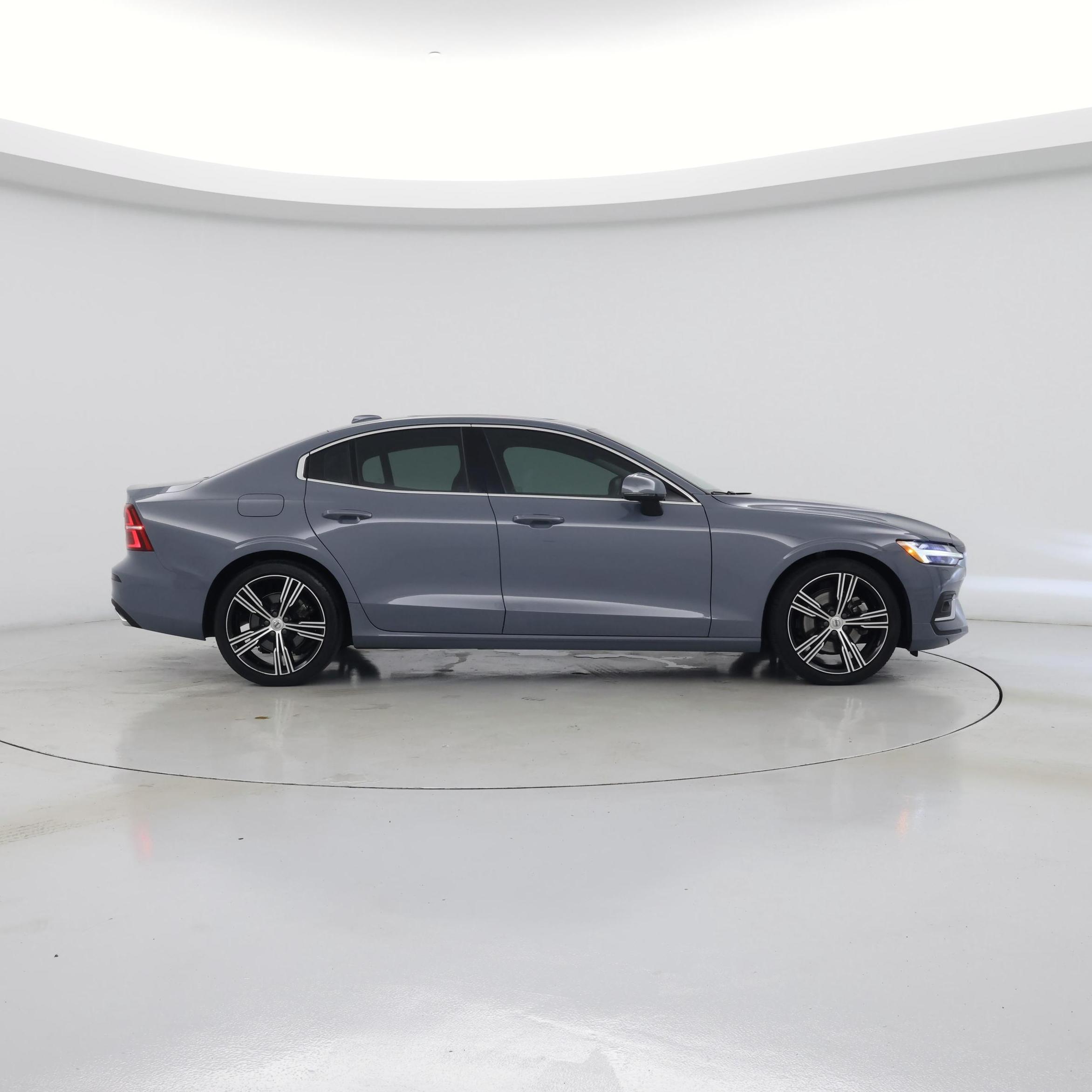 Thumbnail: 2022 Volvo S60 - 7