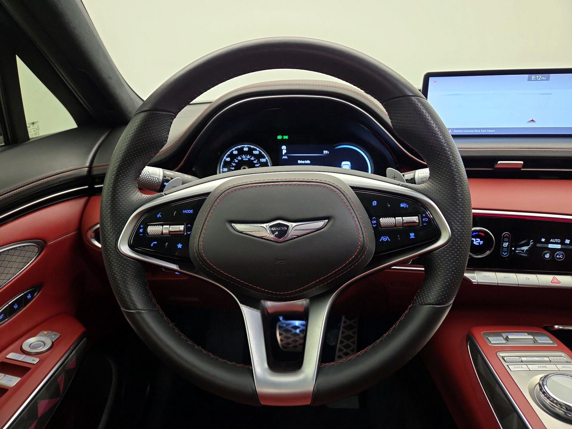 Thumbnail: 2022 Genesis GV70 - 10