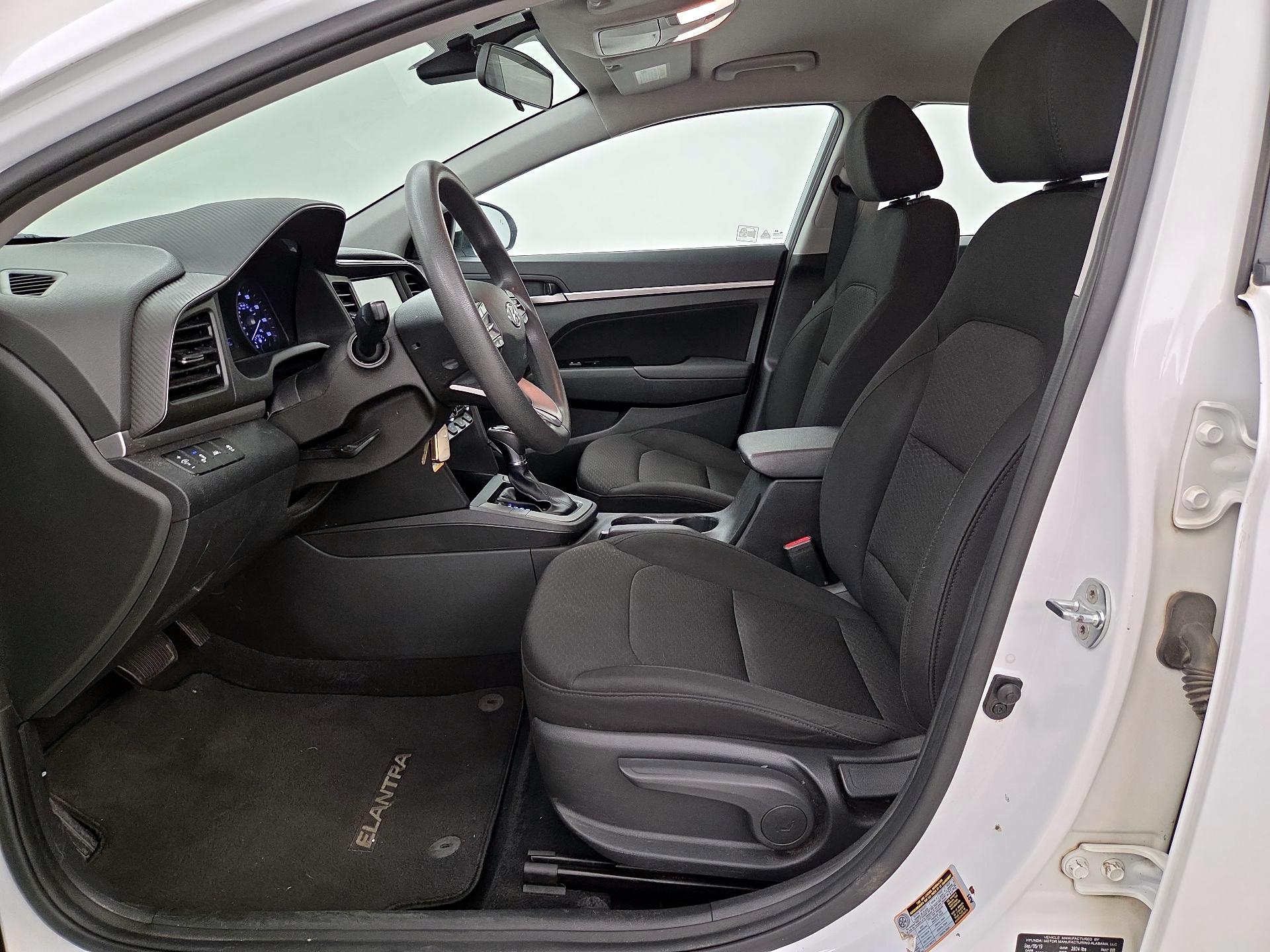 Thumbnail: 2020 Hyundai Elantra - 11