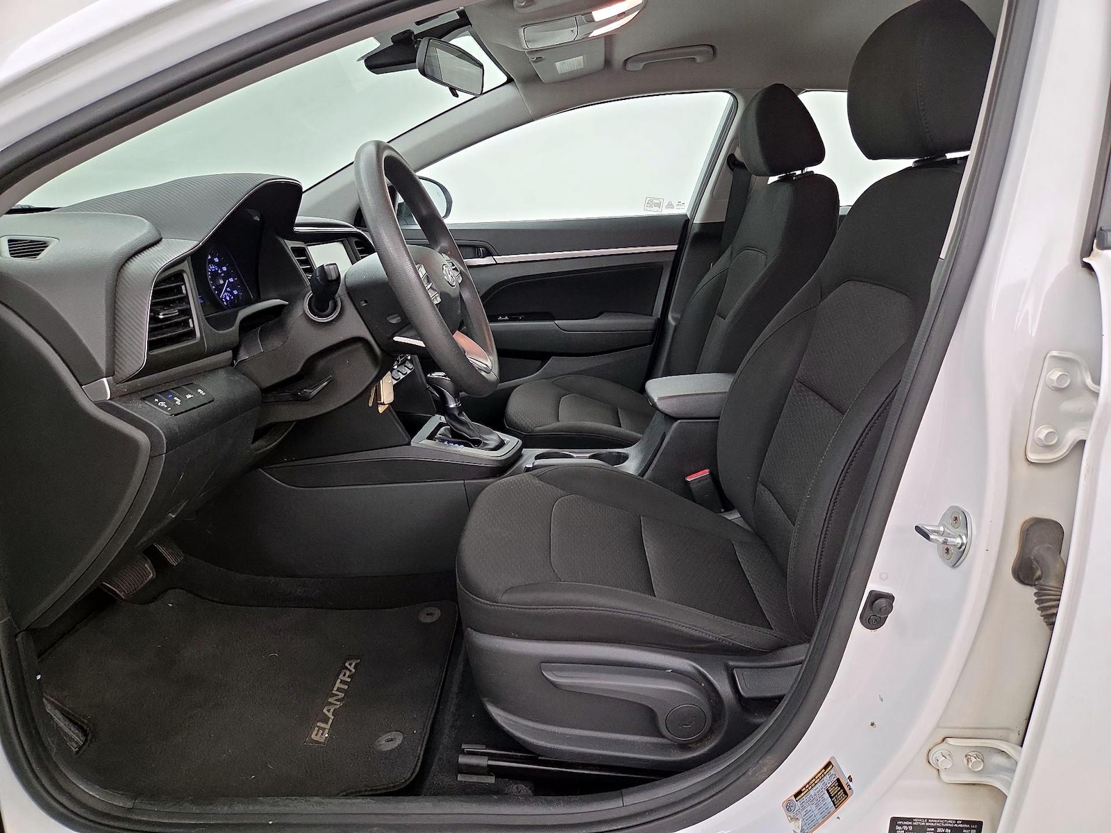 2020 Hyundai Elantra SEL - Photo 12