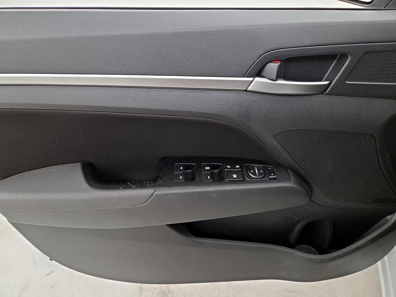 2020 Hyundai Elantra SEL - Photo 13